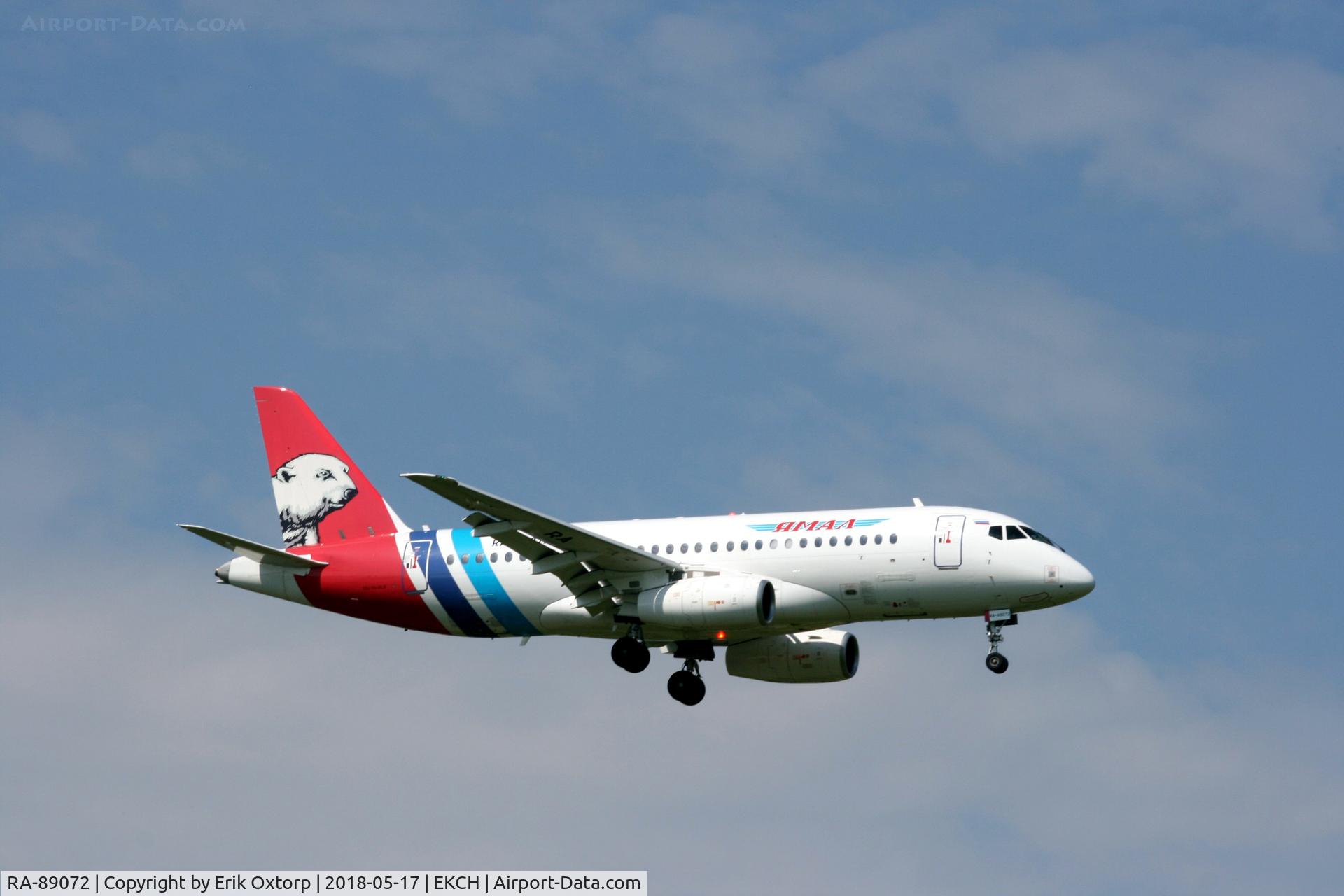 RA-89072, 2016 Sukhoi Superjet 100 C/N 95115, RA-89072 landing rw 04L