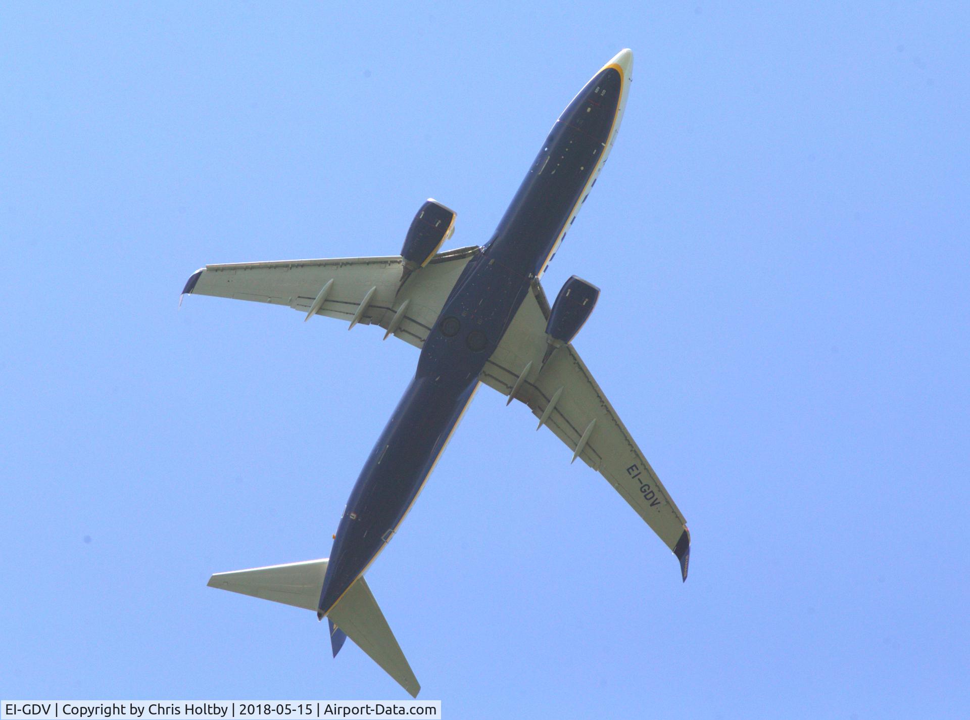 EI-GDV, 2018 Boeing 737-8AS C/N 44816, Out of Luton Airport over Amwell, Herts