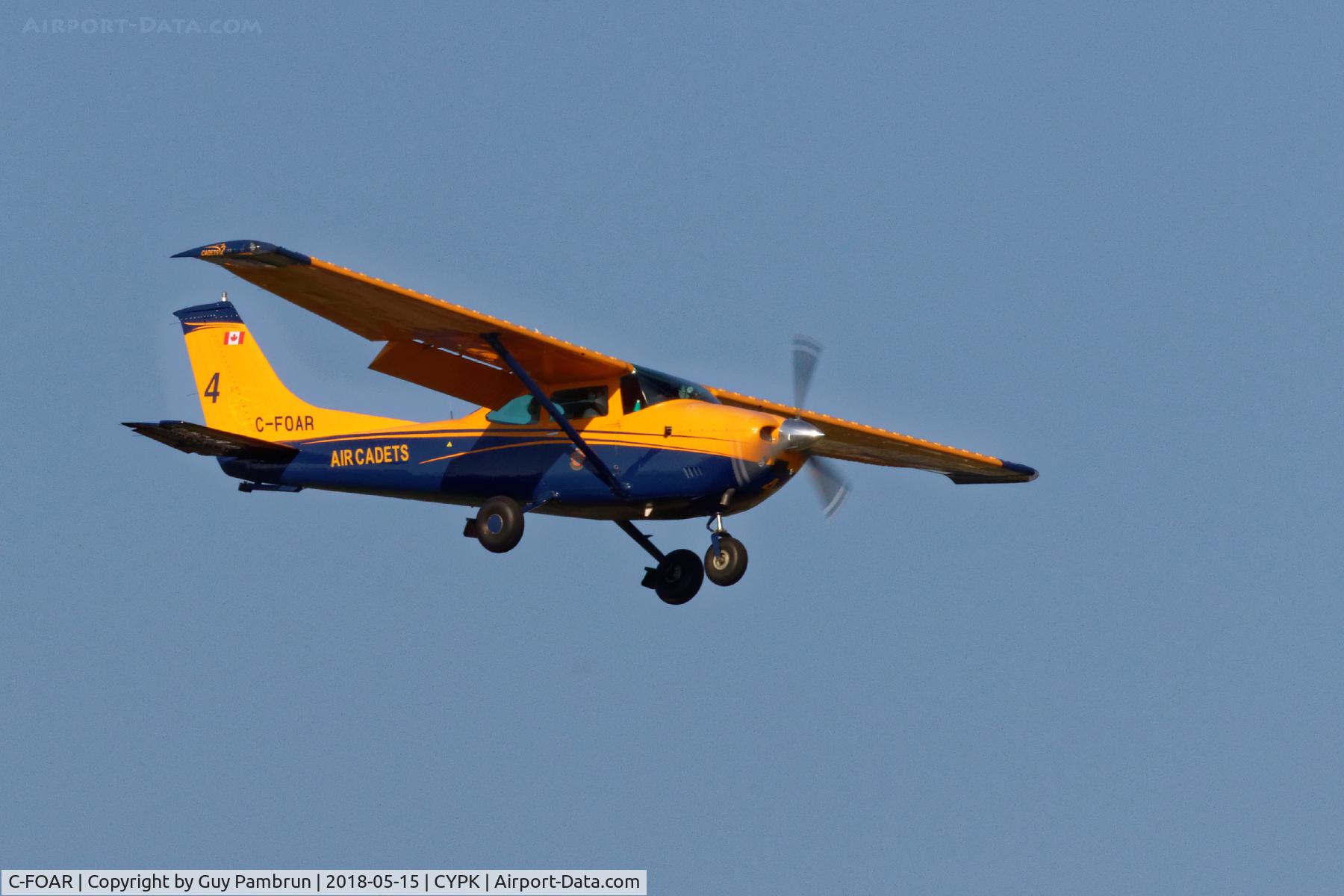 C-FOAR, 1976 Cessna 182P Skylane C/N 18265168, Landing