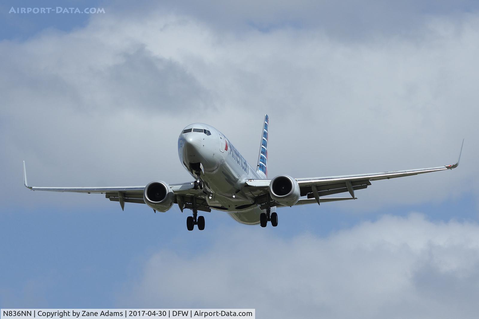 N836NN, 2010 Boeing 737-823 C/N 31095, Arriving at DFW Airport
