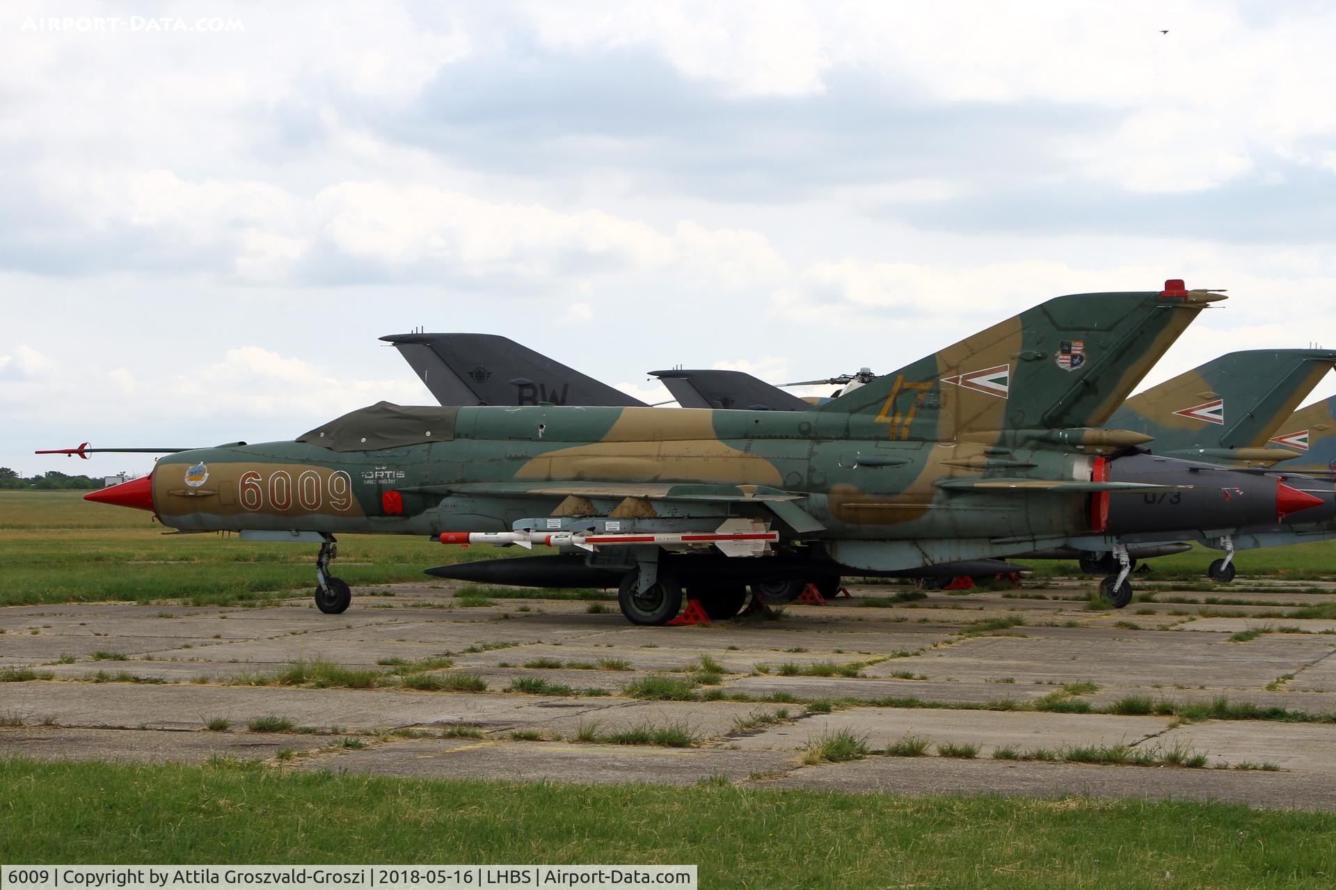 6009, 1977 Mikoyan-Gurevich MiG-21bis 75AP C/N 75036009, LHBS Budaörs Airport, Hungary