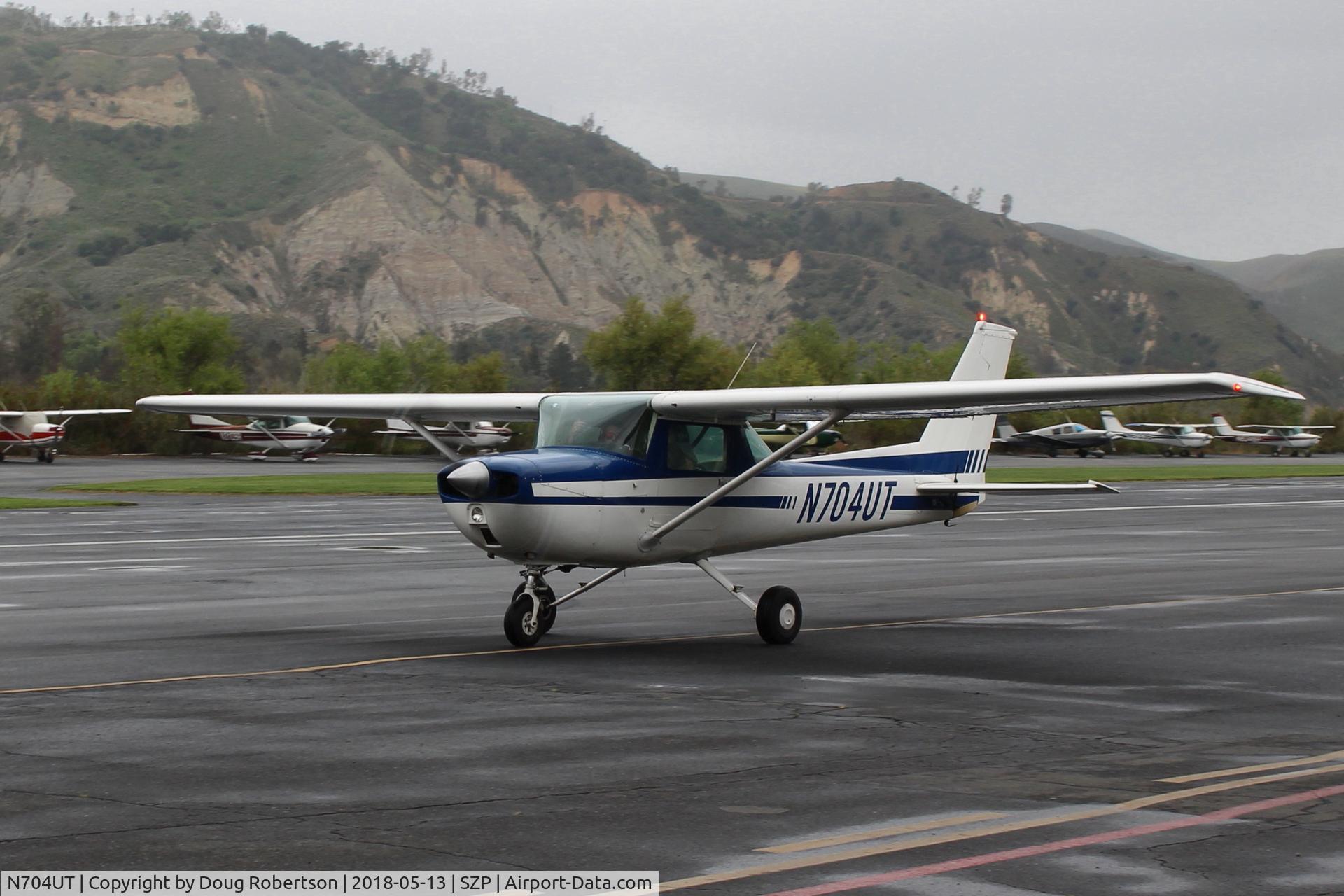 N704UT, 1976 Cessna 150M C/N 15078891, 1976 Cessna 150M, Continental O-200 100 Hp, taxi to Rwy 22