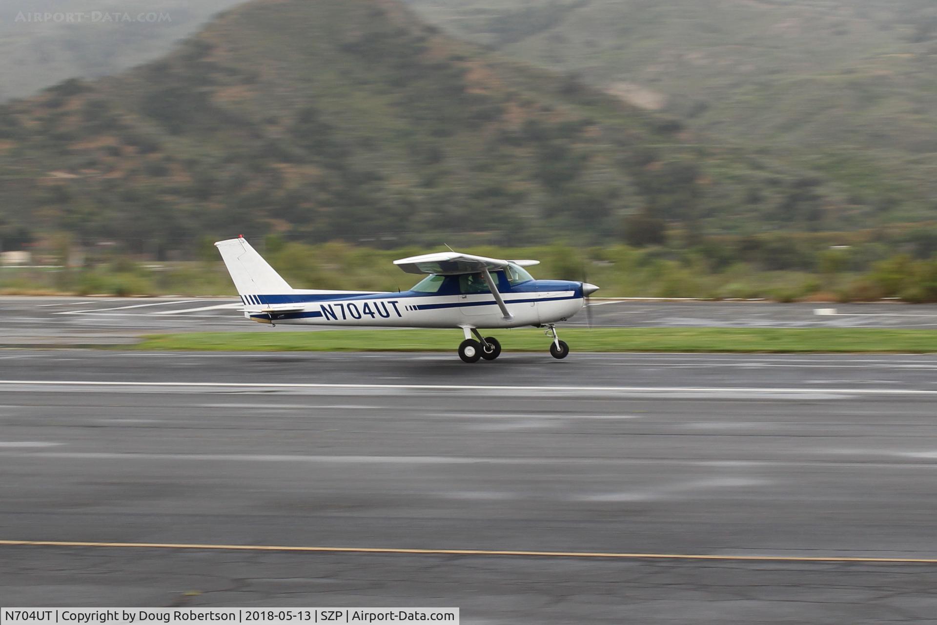 N704UT, 1976 Cessna 150M C/N 15078891, 1976 Cessna 150M, Continental O-200 100 Hp, takeoff Rwy 22