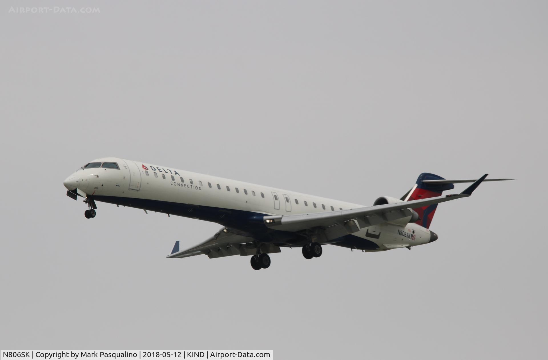 N806SK, 2006 Bombardier CRJ-900ER (CL-600-2D24) C/N 15070, CL-600-2D24
