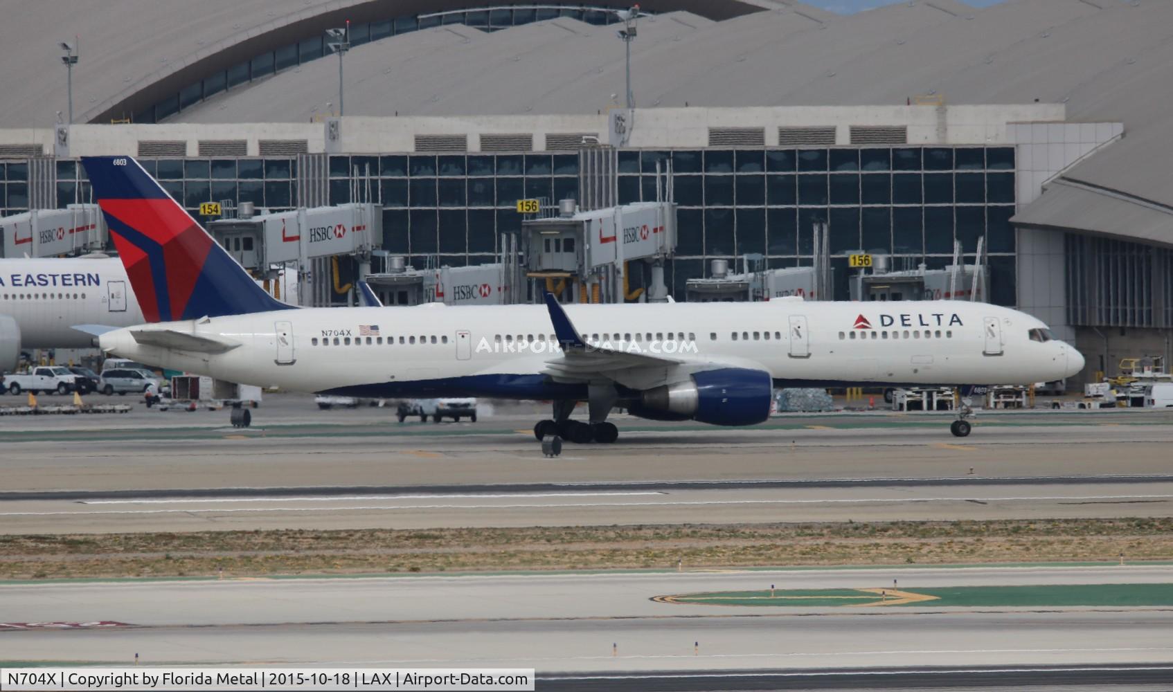 N704X, 1997 Boeing 757-2Q8 C/N 28163, Delta