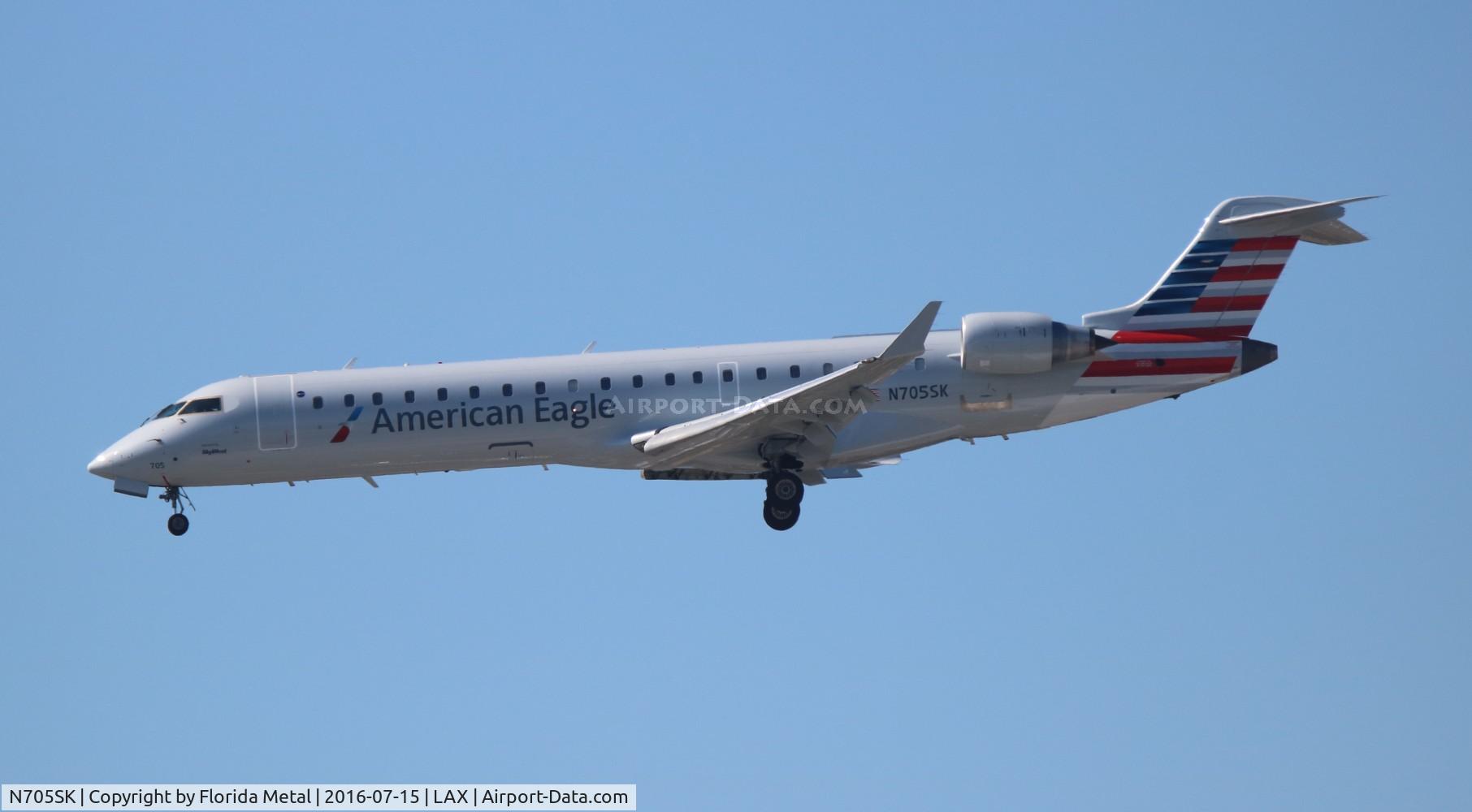 N705SK, 2004 Bombardier CRJ-701 (CL-600-2C10) Regional Jet C/N 10145, American Eagle