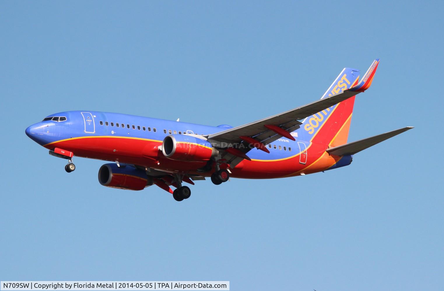 N709SW, 1998 Boeing 737-7H4 C/N 27843, Southwest