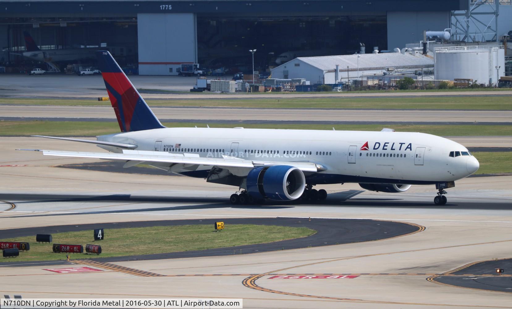 N710DN, 2010 Boeing 777-232/LR C/N 40560, Delta