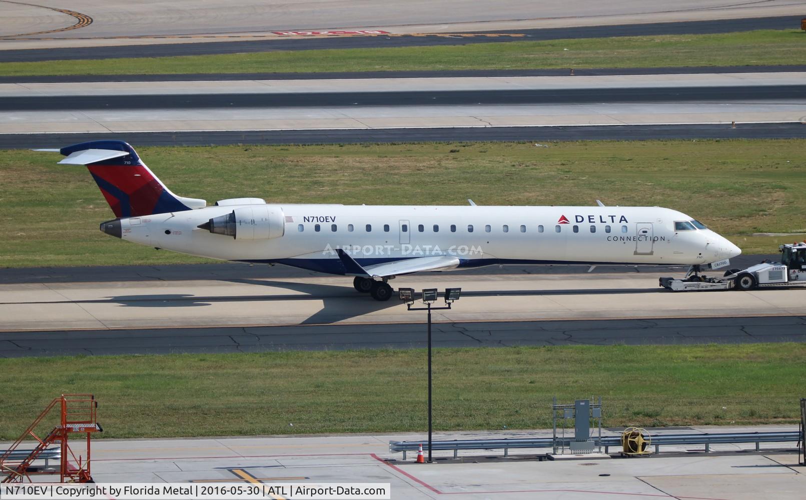 N710EV, 2002 Bombardier CRJ-701 (CL-600-2C10) Regional Jet C/N 10071, Delta Connection
