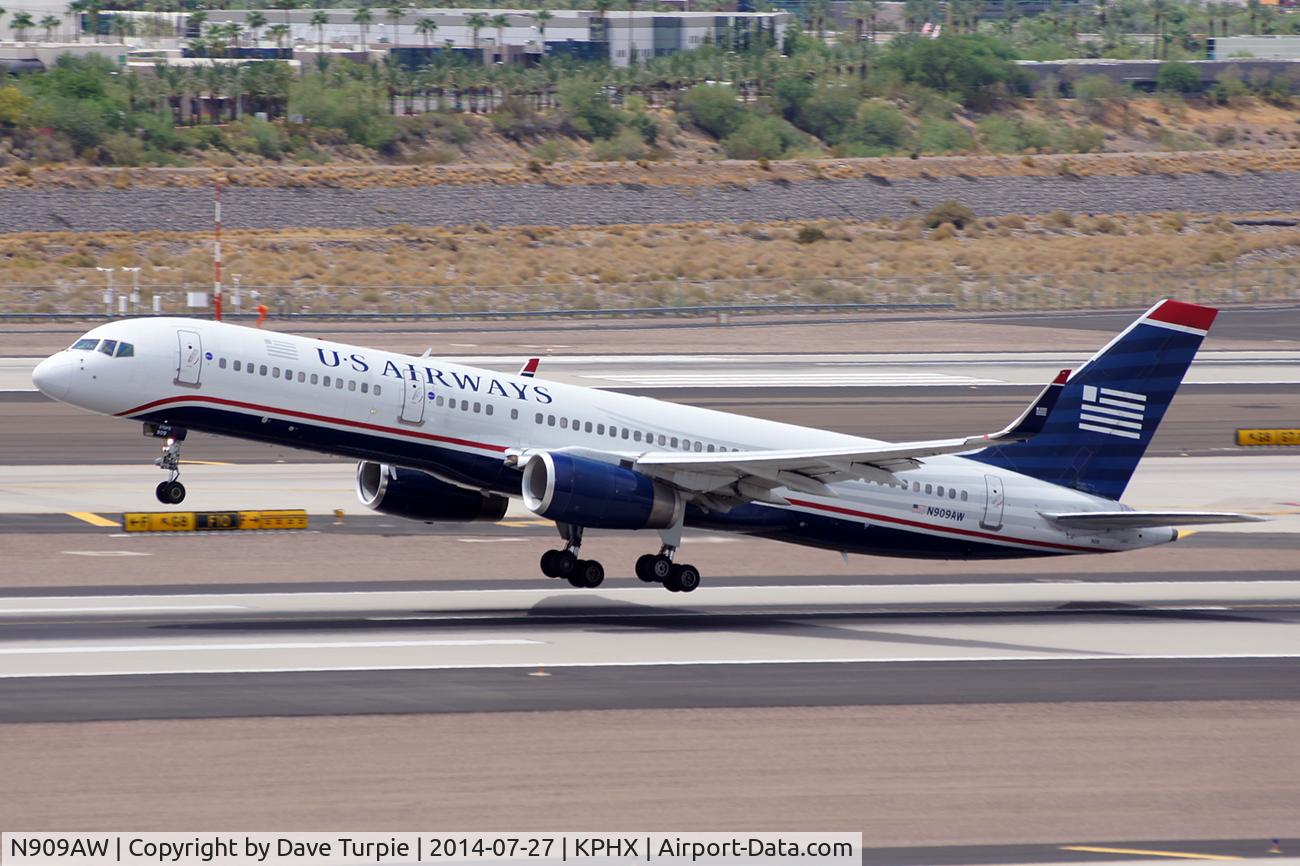 N909AW, 1989 Boeing 757-2G7 C/N 24522, No comment.