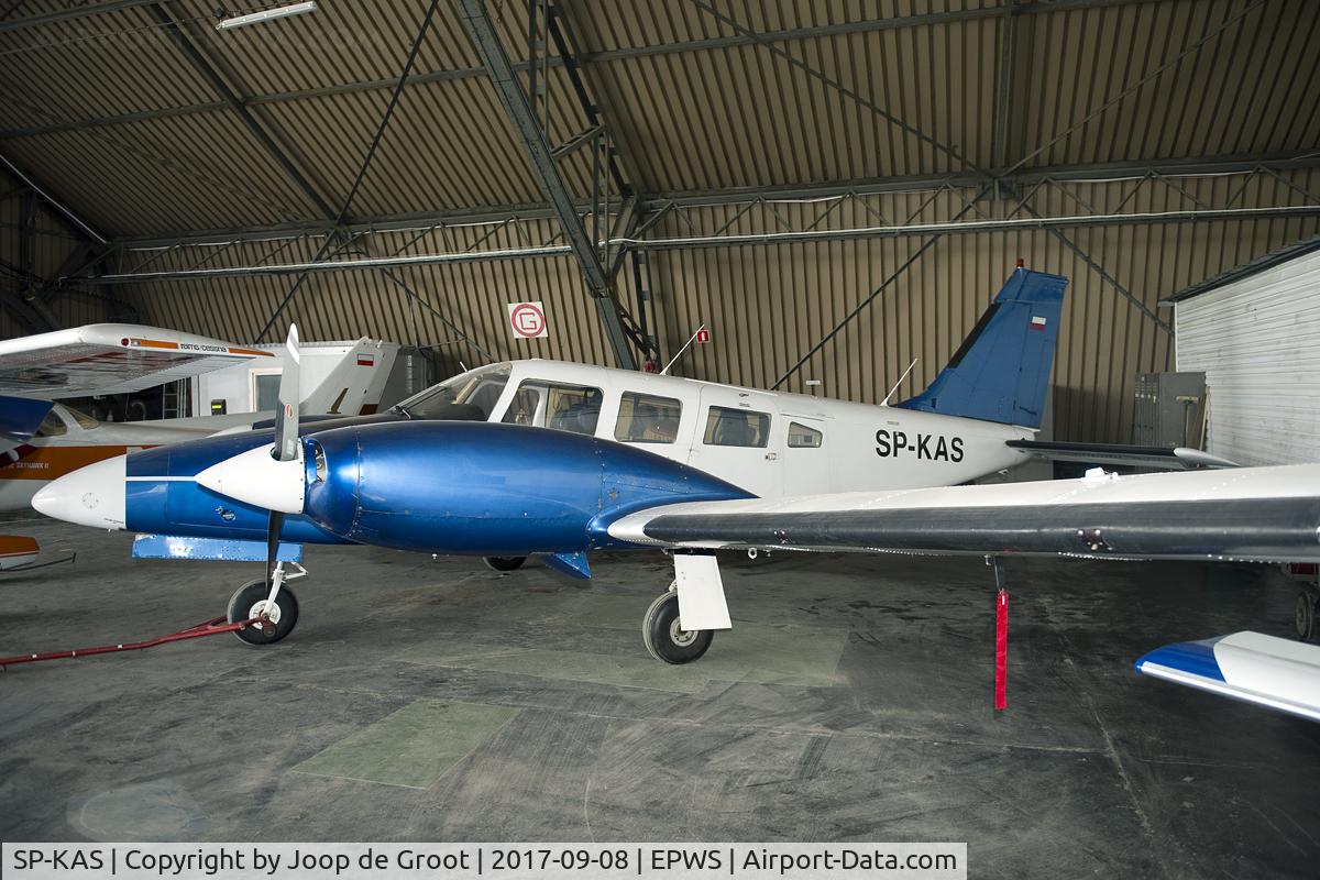 SP-KAS, PZL-Mielec M-20-03 Mewa C/N 1AM002-16, in the back of the hangar