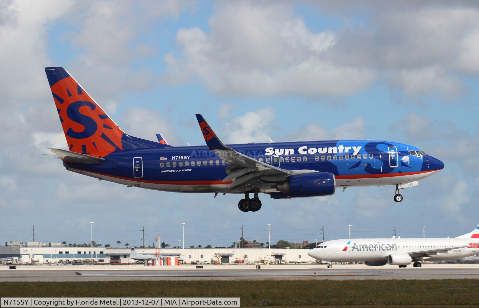 N715SY, 2004 Boeing 737-752 C/N 33787, Sun Country