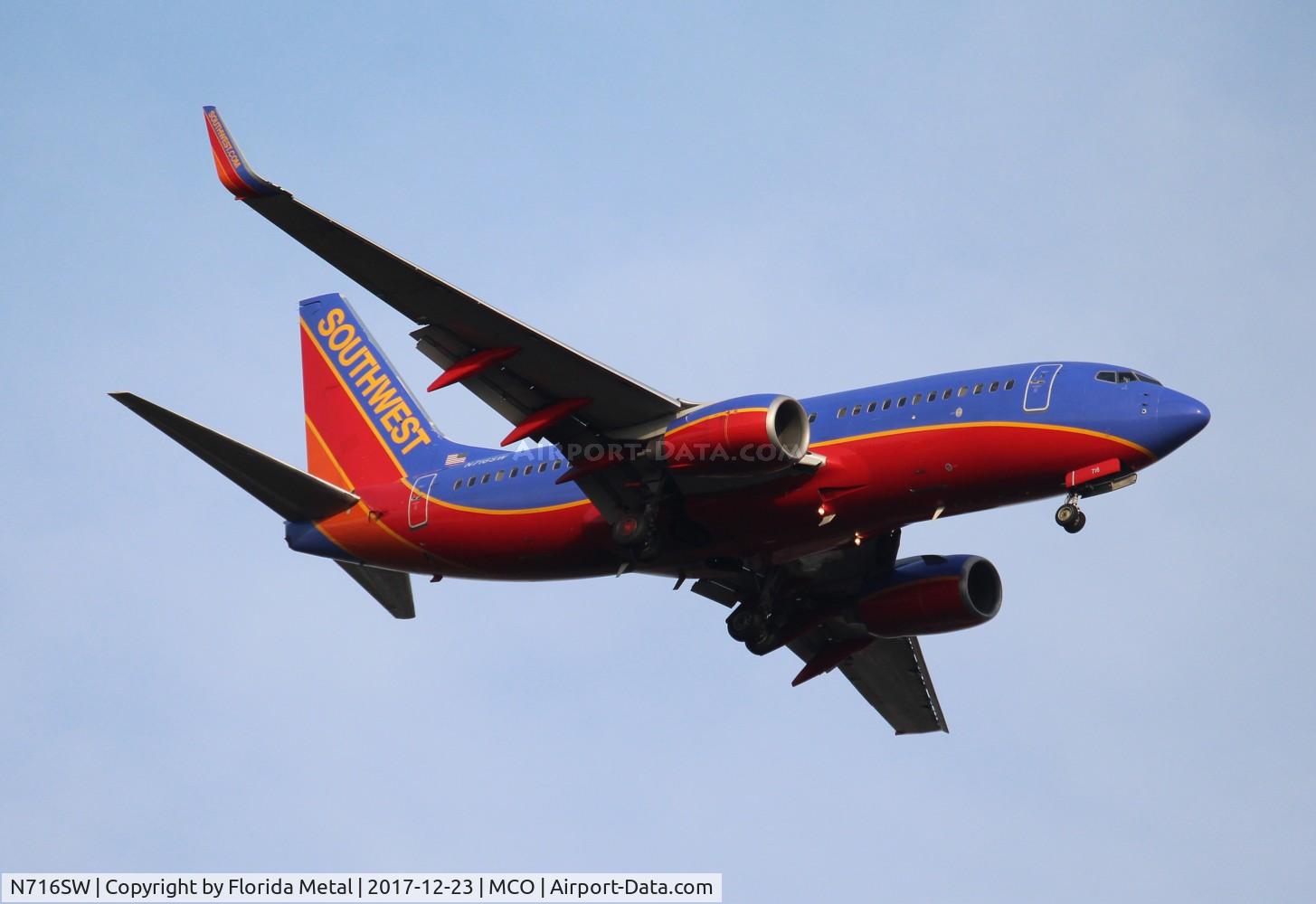 N716SW, 1998 Boeing 737-7H4 C/N 27850, Southwest