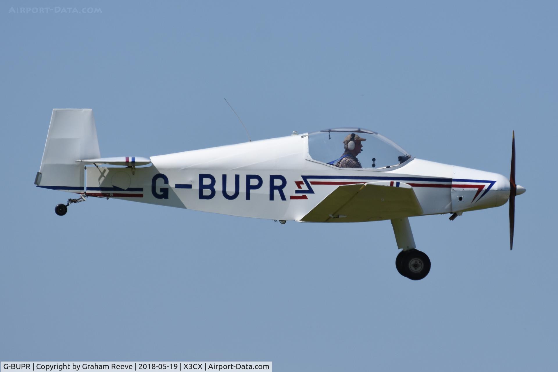 G-BUPR, 1995 Jodel D-18 C/N PFA 169-11289, Landing at Northrepps.