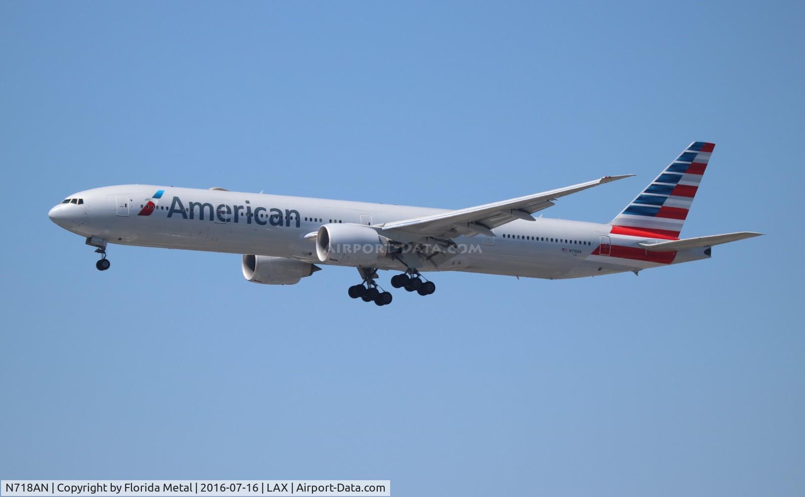 N718AN, 2012 Boeing 777-323/ER C/N 41665, American
