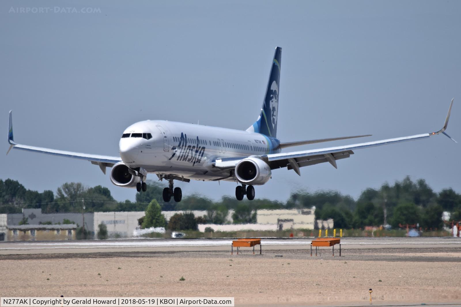 N277AK, 2017 Boeing 737-990/ER C/N 62472, Landing RWY 10L.