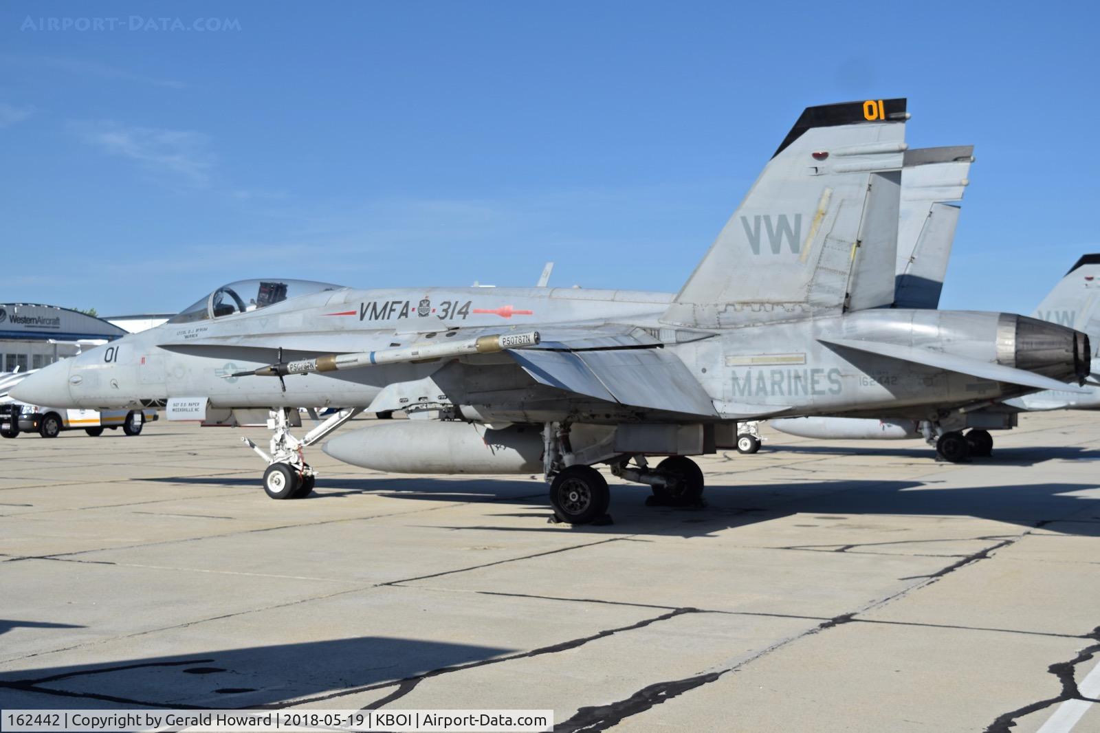162442, McDonnell Douglas F/A-18A-15-MC Hornet C/N 0288/A233, VMFA-314 “Black Knights”, NAS Miramar, CA.