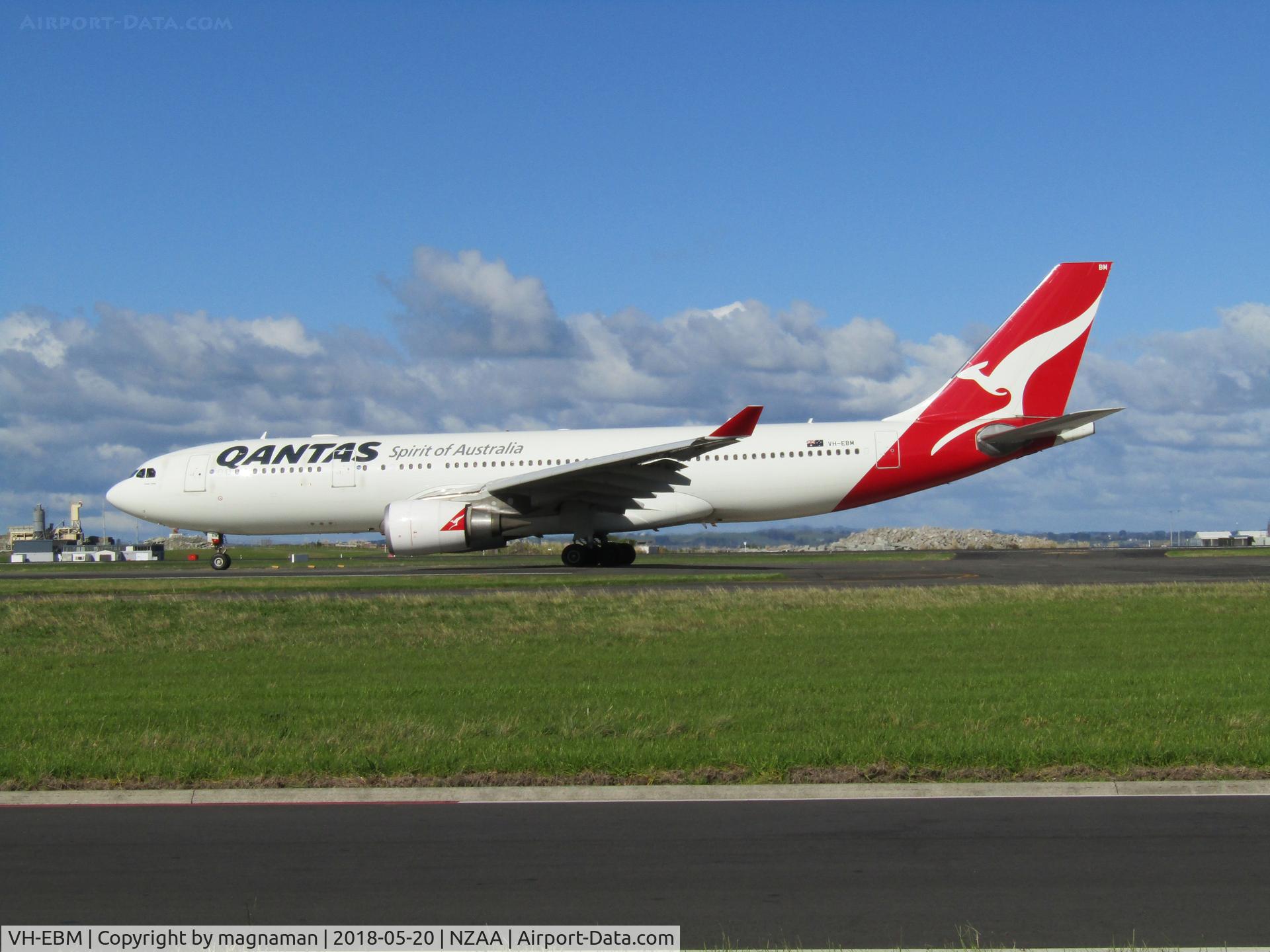 VH-EBM, 2009 Airbus A330-202 C/N 1061, taxying to take off