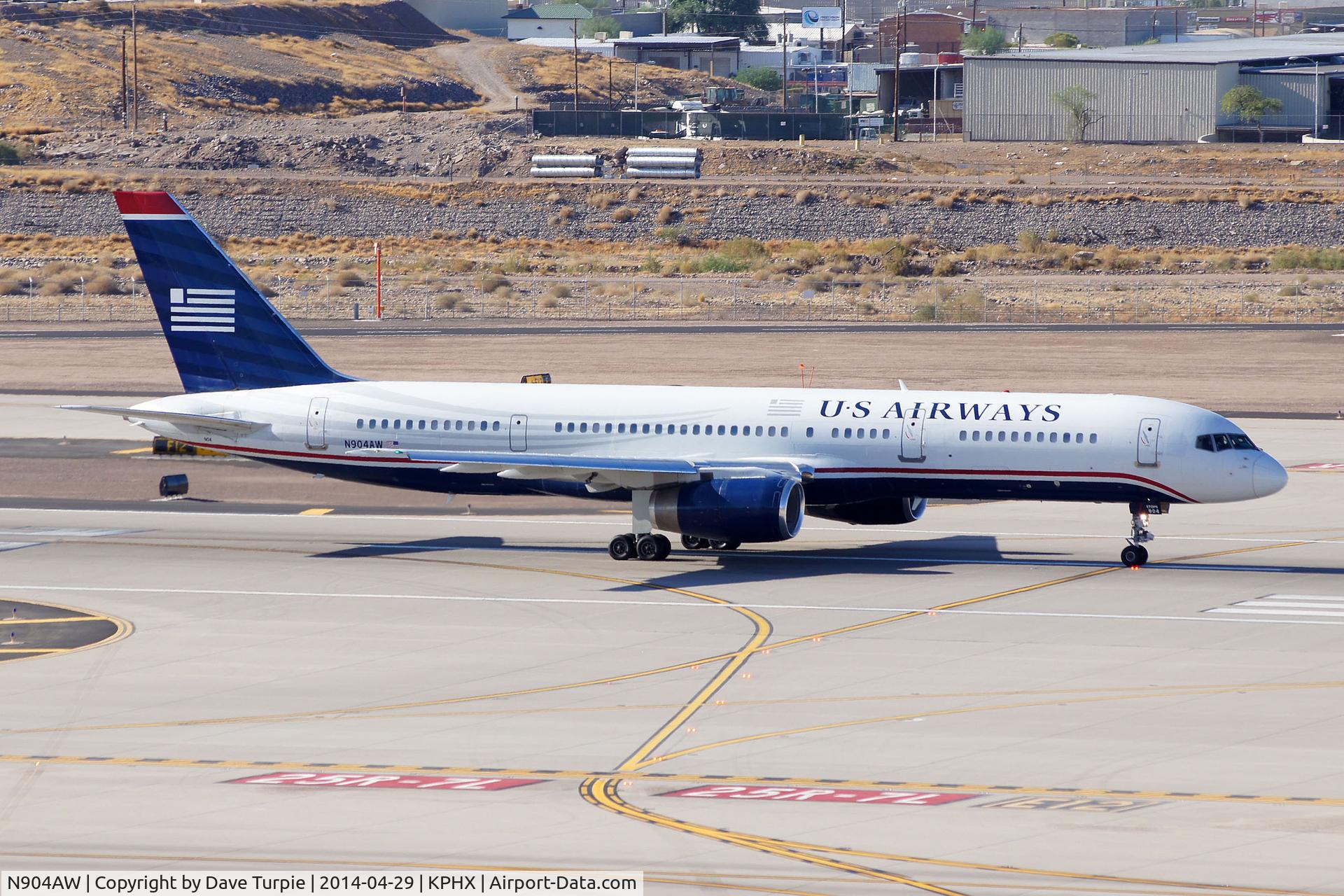 N904AW, 1986 Boeing 757-2S7 C/N 23566, Stored at KSBD since March 2016.  Will likely be cannabalized for parts then broken up.
