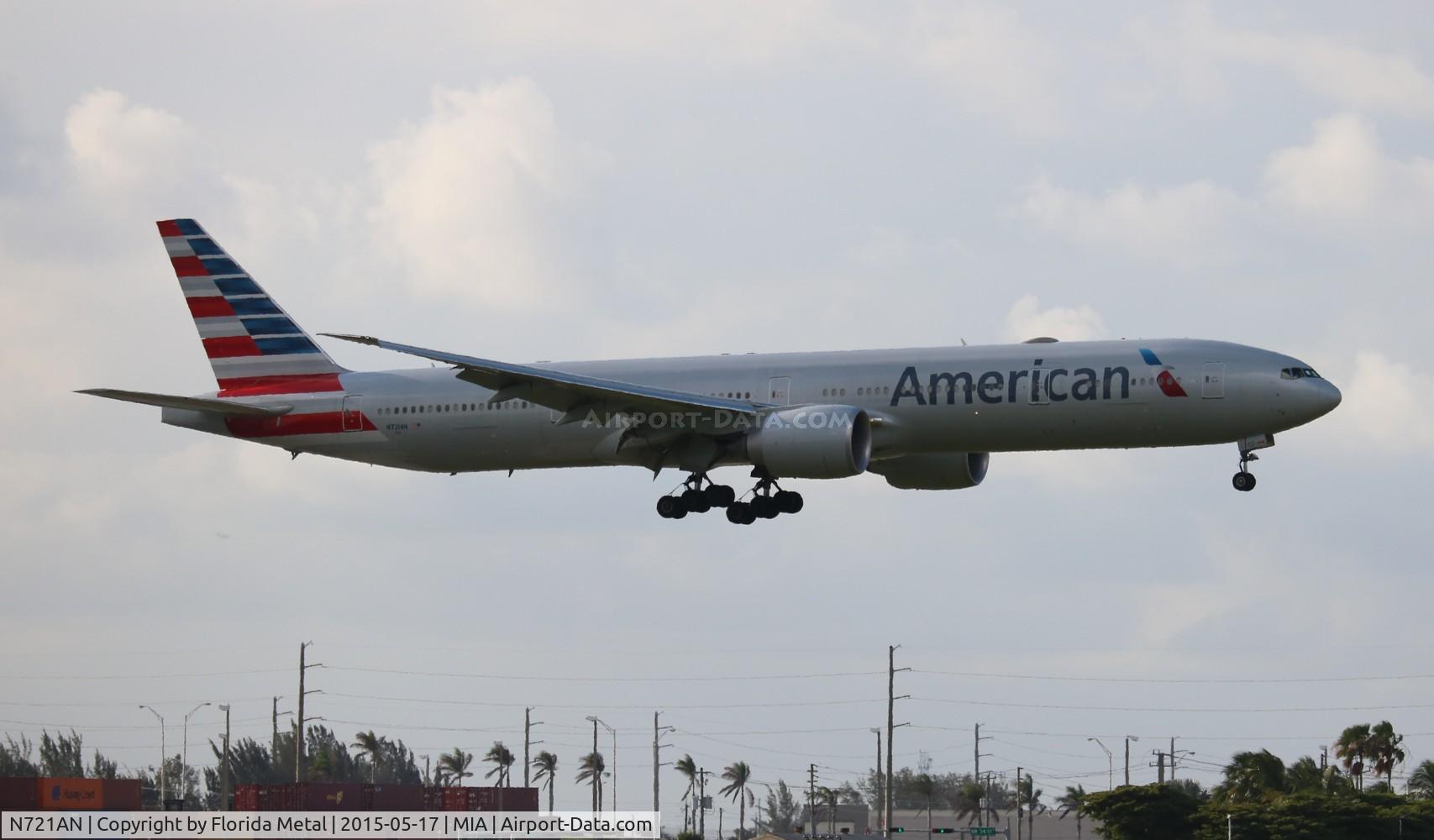 N721AN, 2013 Boeing 777-323/ER C/N 31546, American