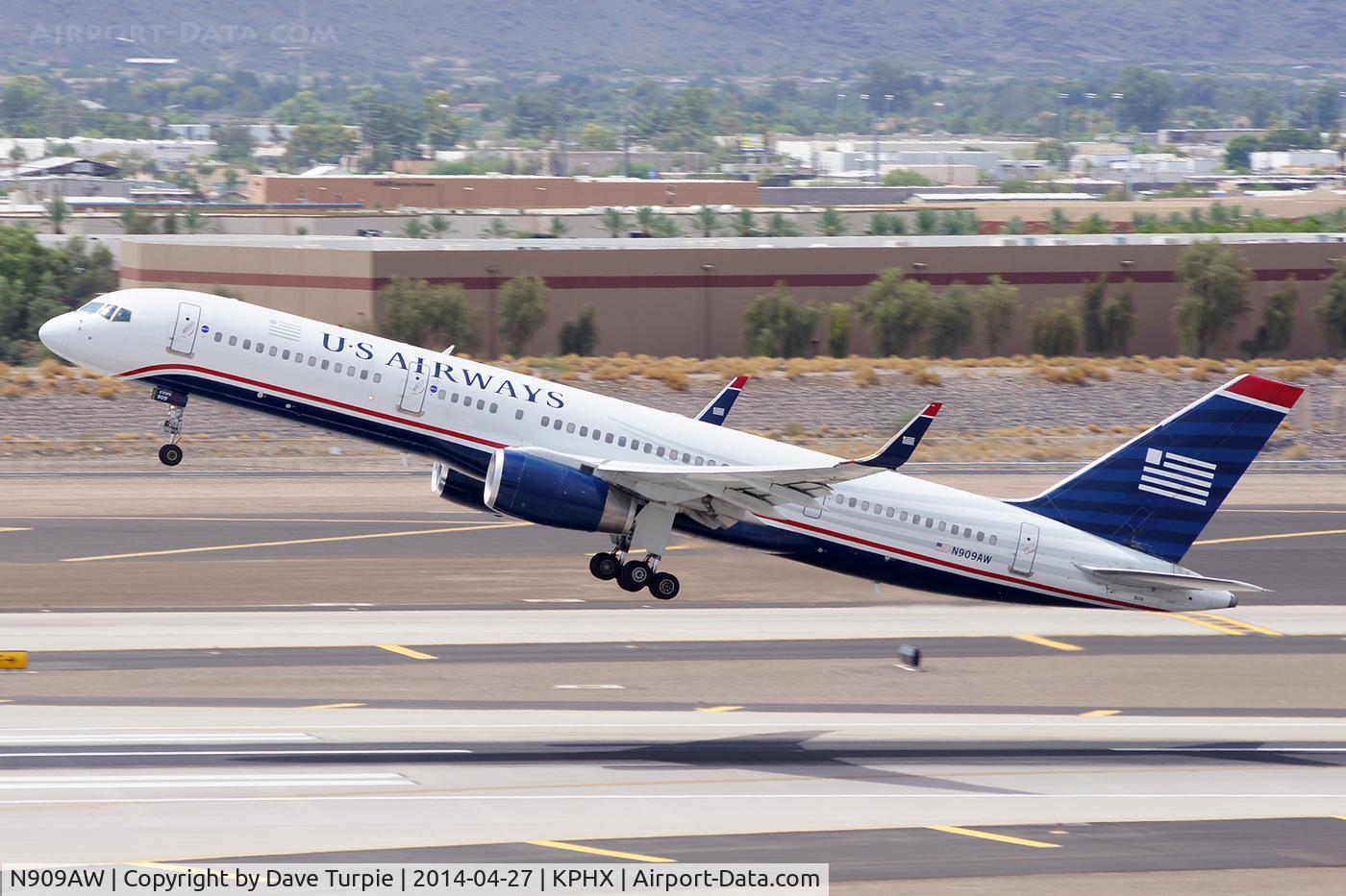 N909AW, 1989 Boeing 757-2G7 C/N 24522, No comment.