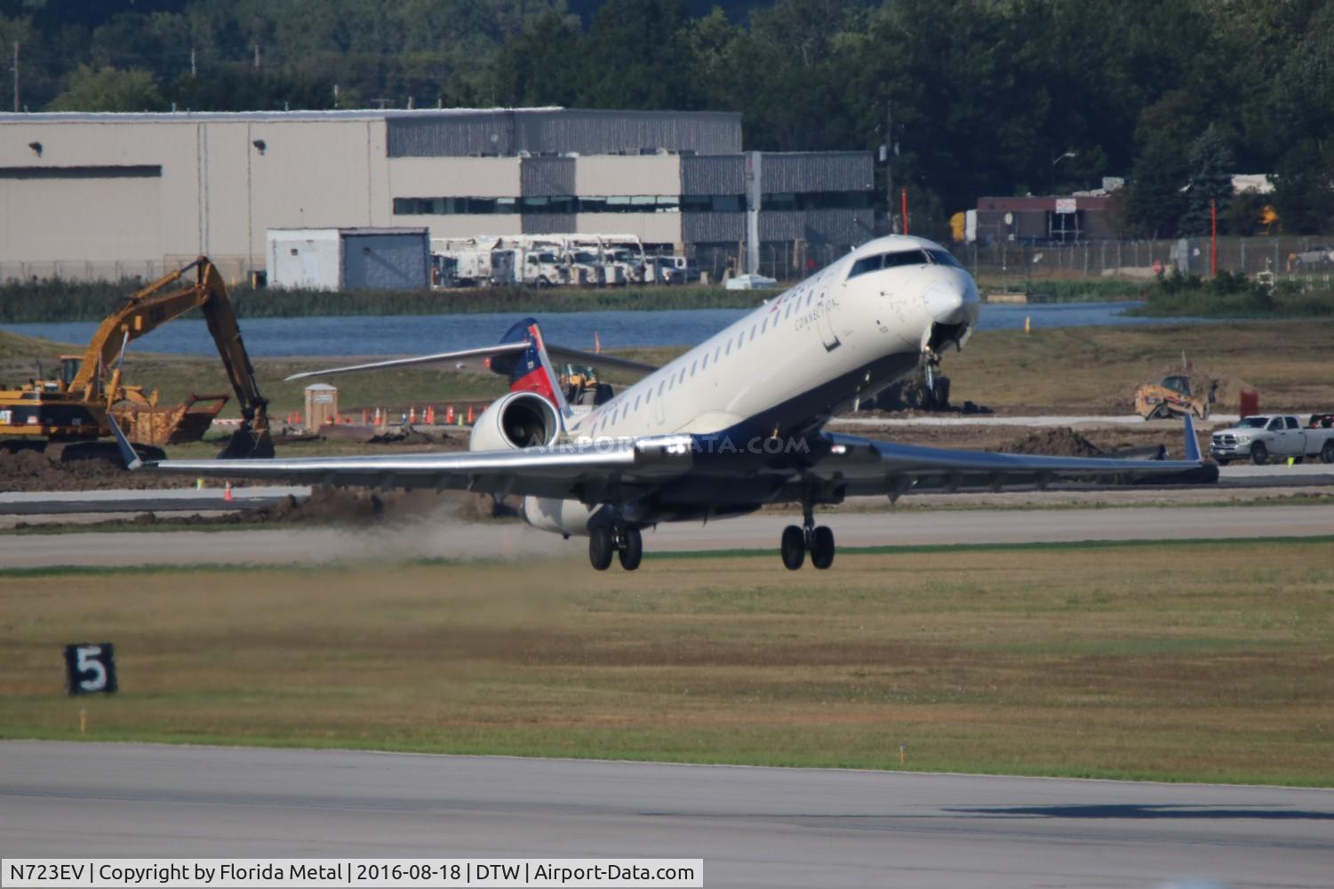 N723EV, 2004 Bombardier CRJ-701 (CL-600-2C10) Regional Jet C/N 10132, Delta Connection