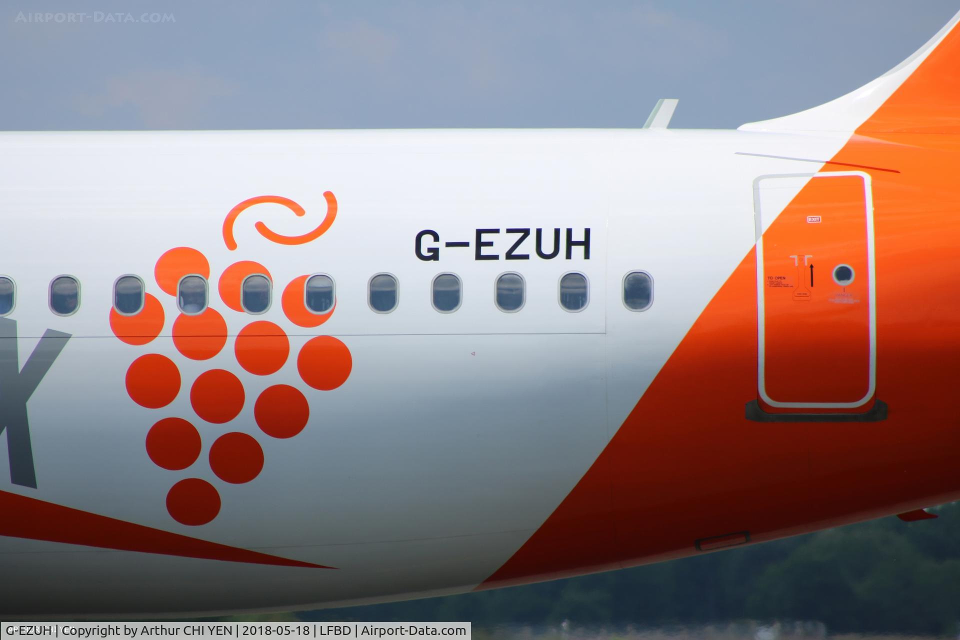 G-EZUH, 2011 Airbus A320-214 C/N 4708, Close up with this A320 with 'Bordeaux livery' taxiing to rwy 05 at BOD.
Flight to Palma de Mallorca