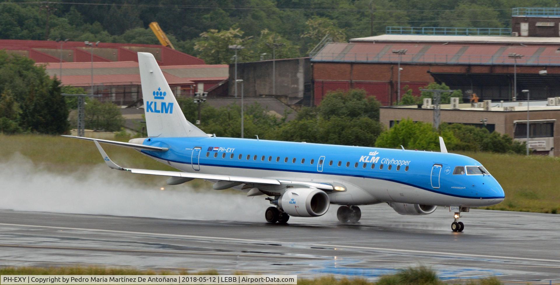 PH-EXY, 2018 Embraer 190STD (ERJ-190-100STD) C/N 19000751, Loiu - Bilbao - Euskadi - España