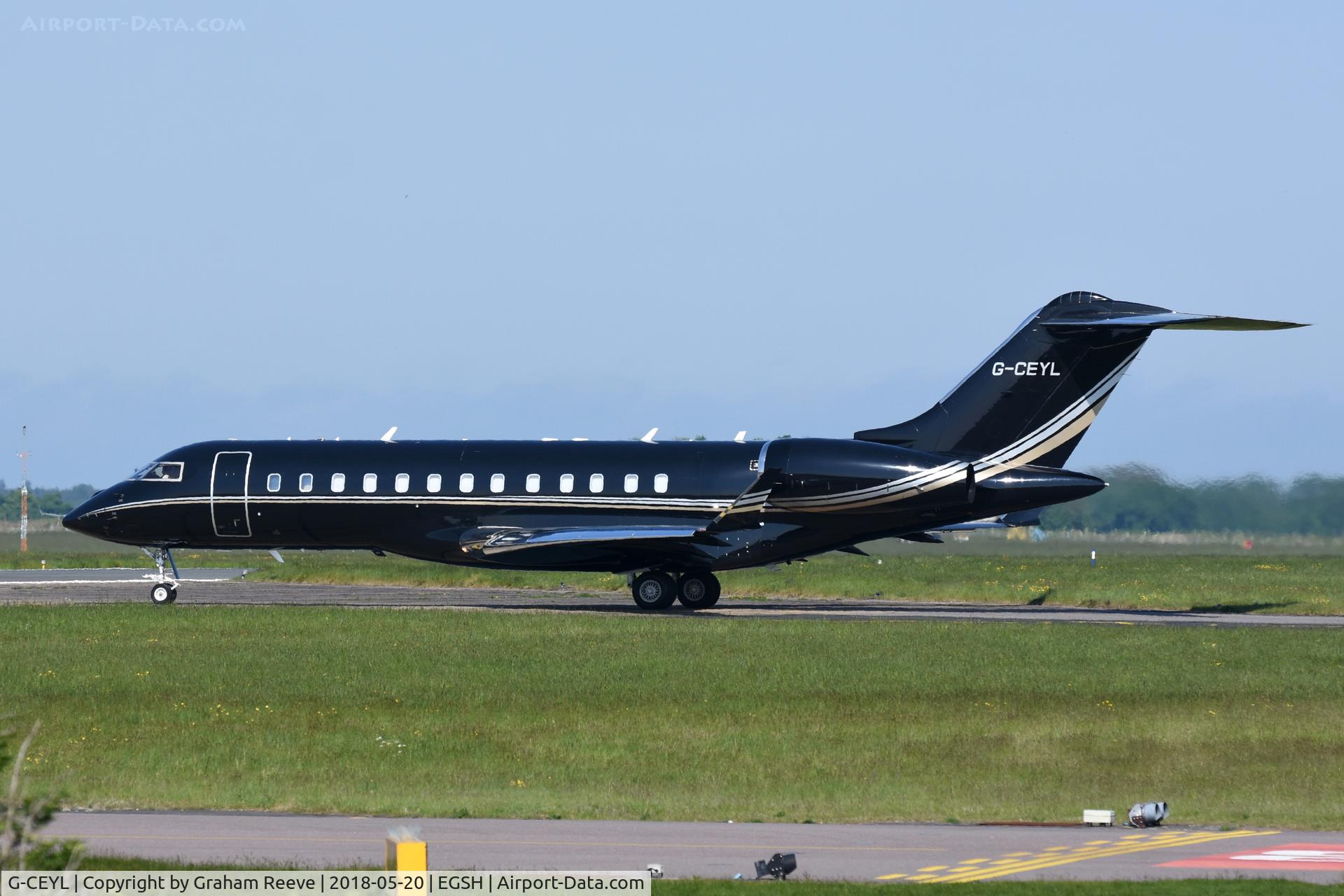 G-CEYL, 2006 Bombardier BD-700-1A10 Global Express C/N 9196, Departing from Norwich.