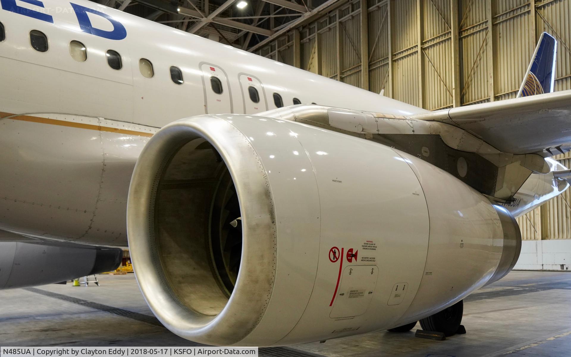 N485UA, 2001 Airbus A320-232 C/N 1617, SFO 2018.
