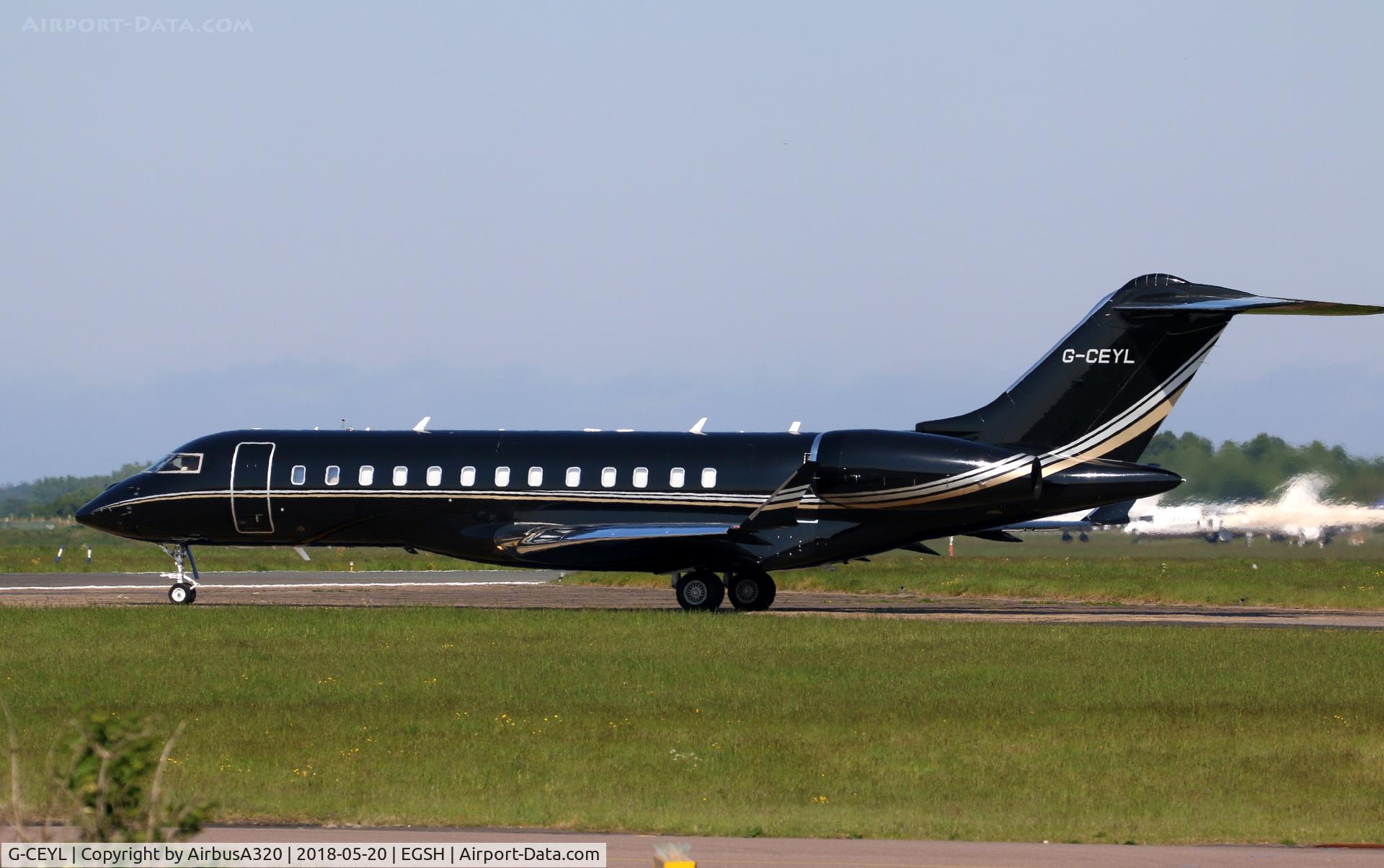 G-CEYL, 2006 Bombardier BD-700-1A10 Global Express C/N 9196, departing NWI