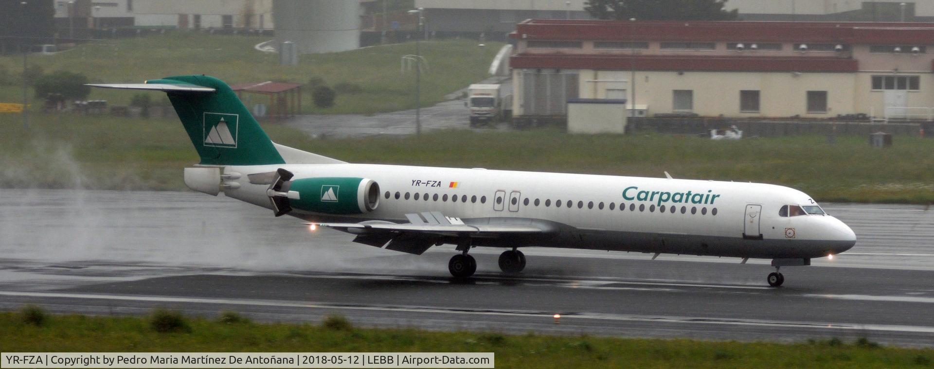 YR-FZA, 1992 Fokker 100 (F-28-0100) C/N 11395, Loiu - Bilbao - Euskadi - España