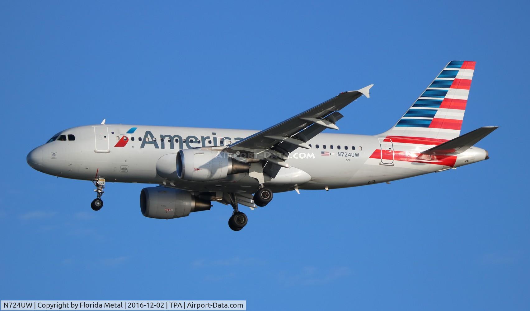 N724UW, 1999 Airbus A319-112 C/N 1122, American