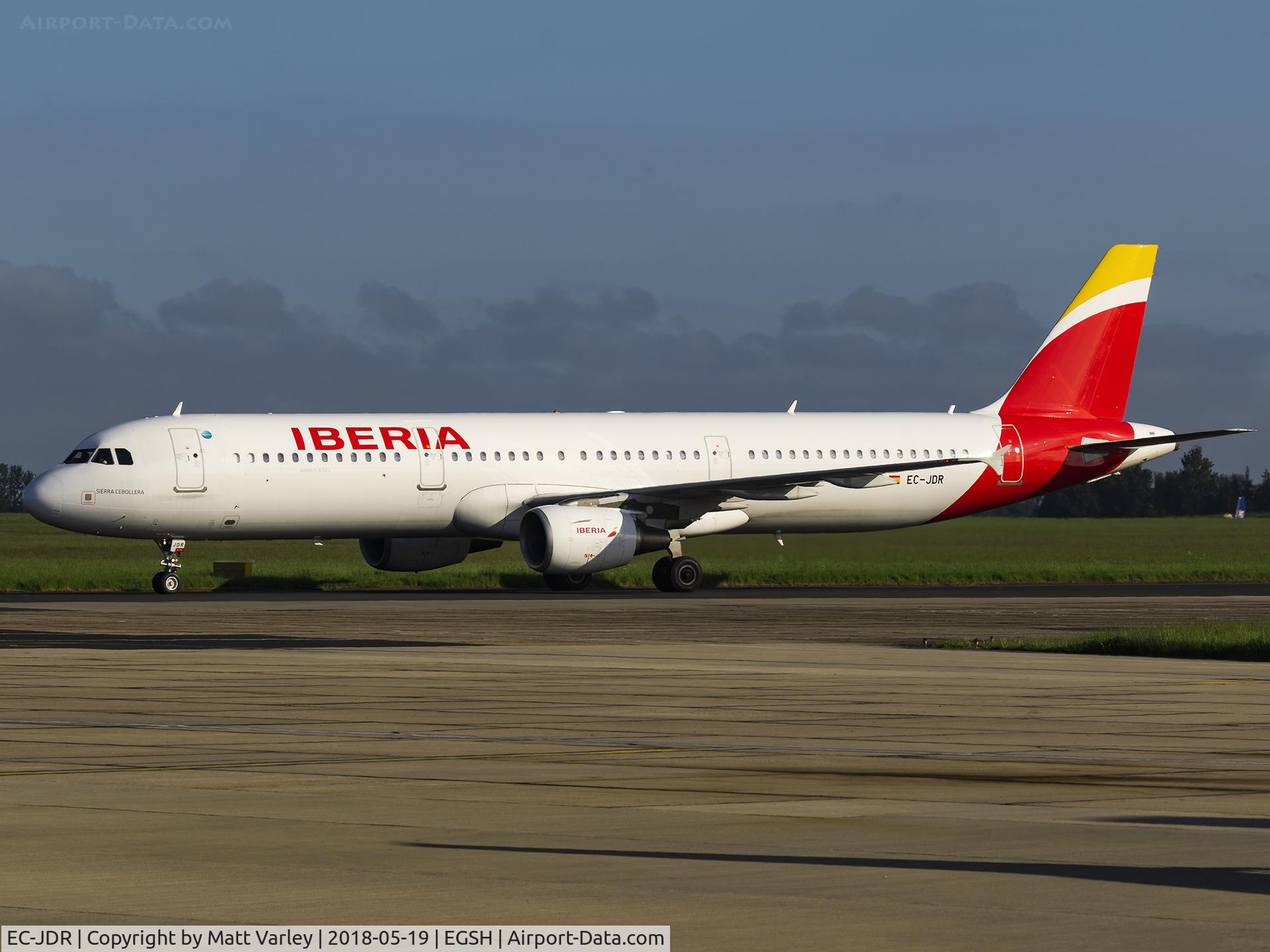 EC-JDR, 2005 Airbus A321-211 C/N 2488, Taxiing to stand 6 @ NWI in some early morning sun....