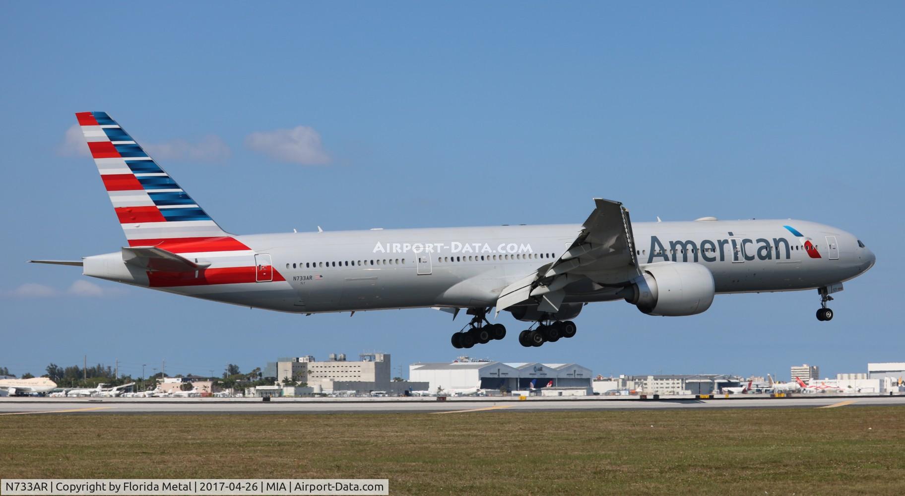 N733AR, 2015 Boeing 777-323/ER C/N 33524, American