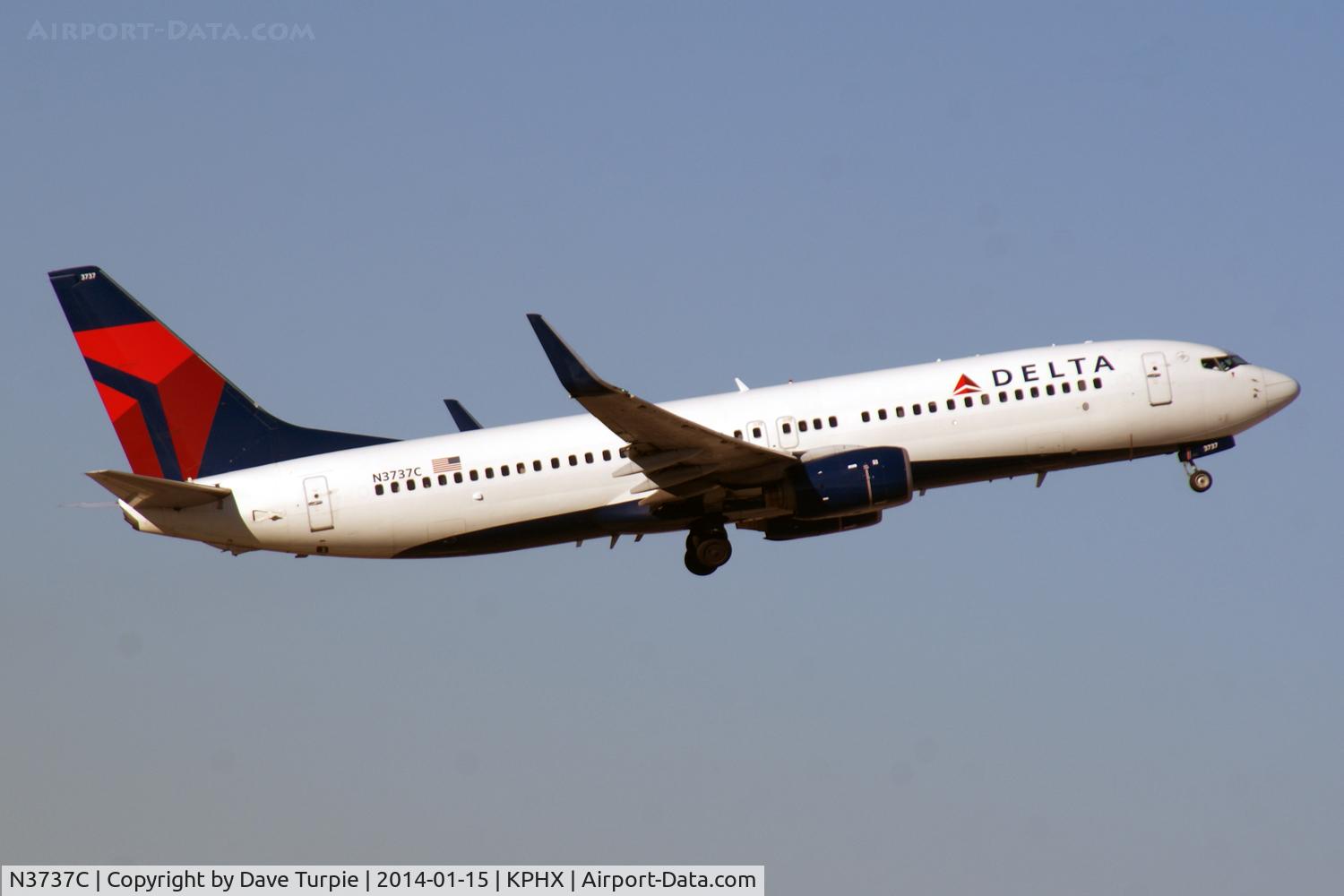 N3737C, 2000 Boeing 737-832 C/N 30799, No comment.