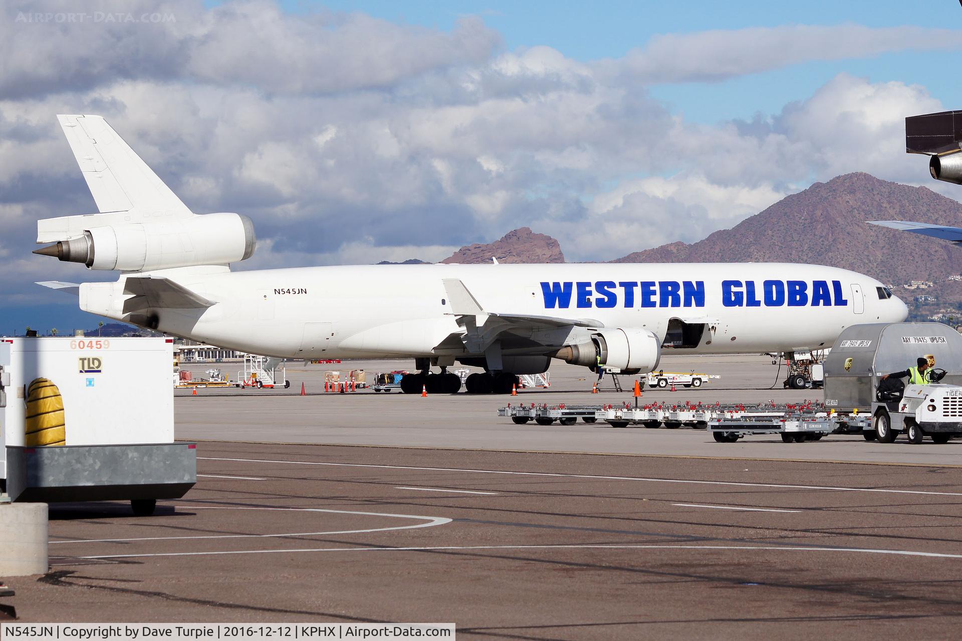 N545JN, 1995 McDonnell Douglas MD-11F C/N 48545, Originally with EVA Air as B-16106.