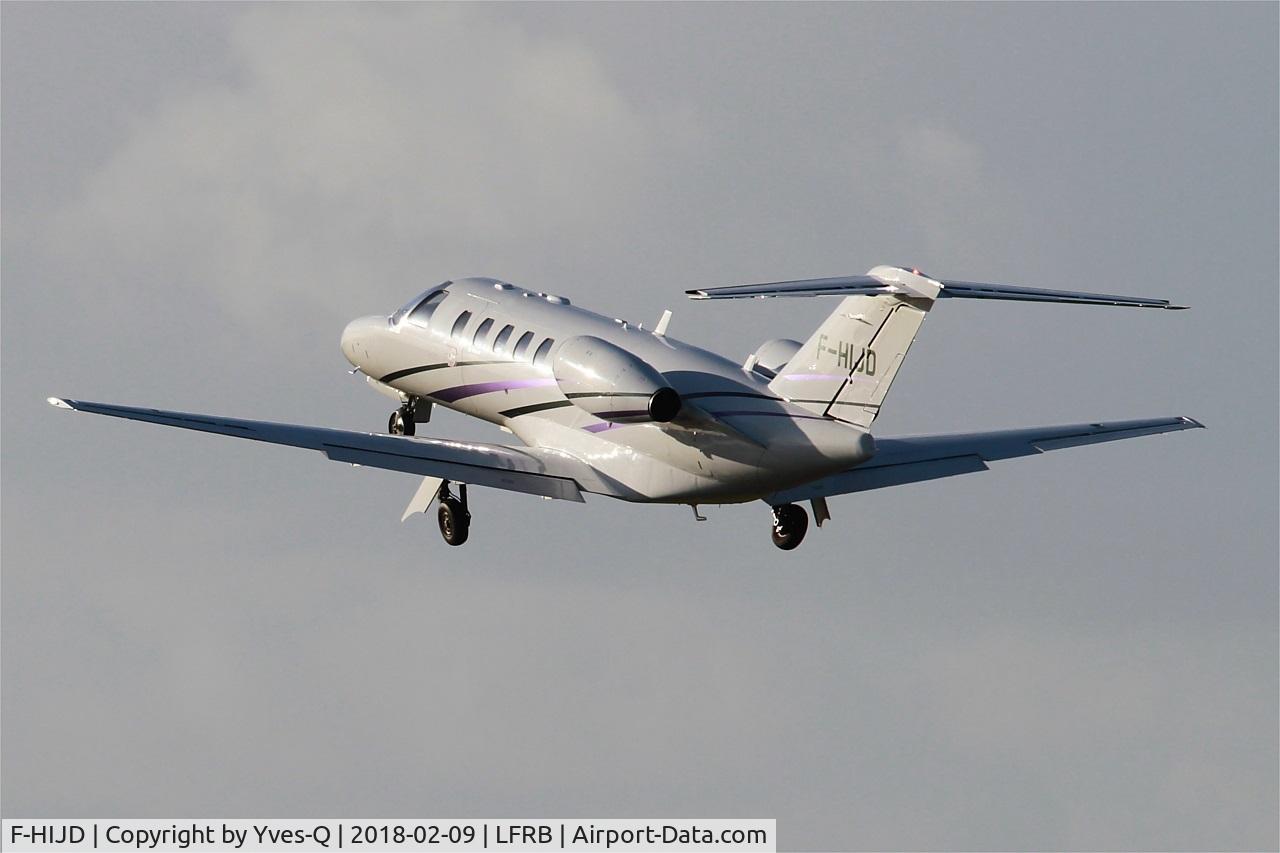 F-HIJD, 2010 Cessna 525A CitationJet CJ2+ C/N 525A-0462, Cessna CitationJet CJ2, Take off rwy 25L, Brest-Bretagne airport (LFRB-BES)