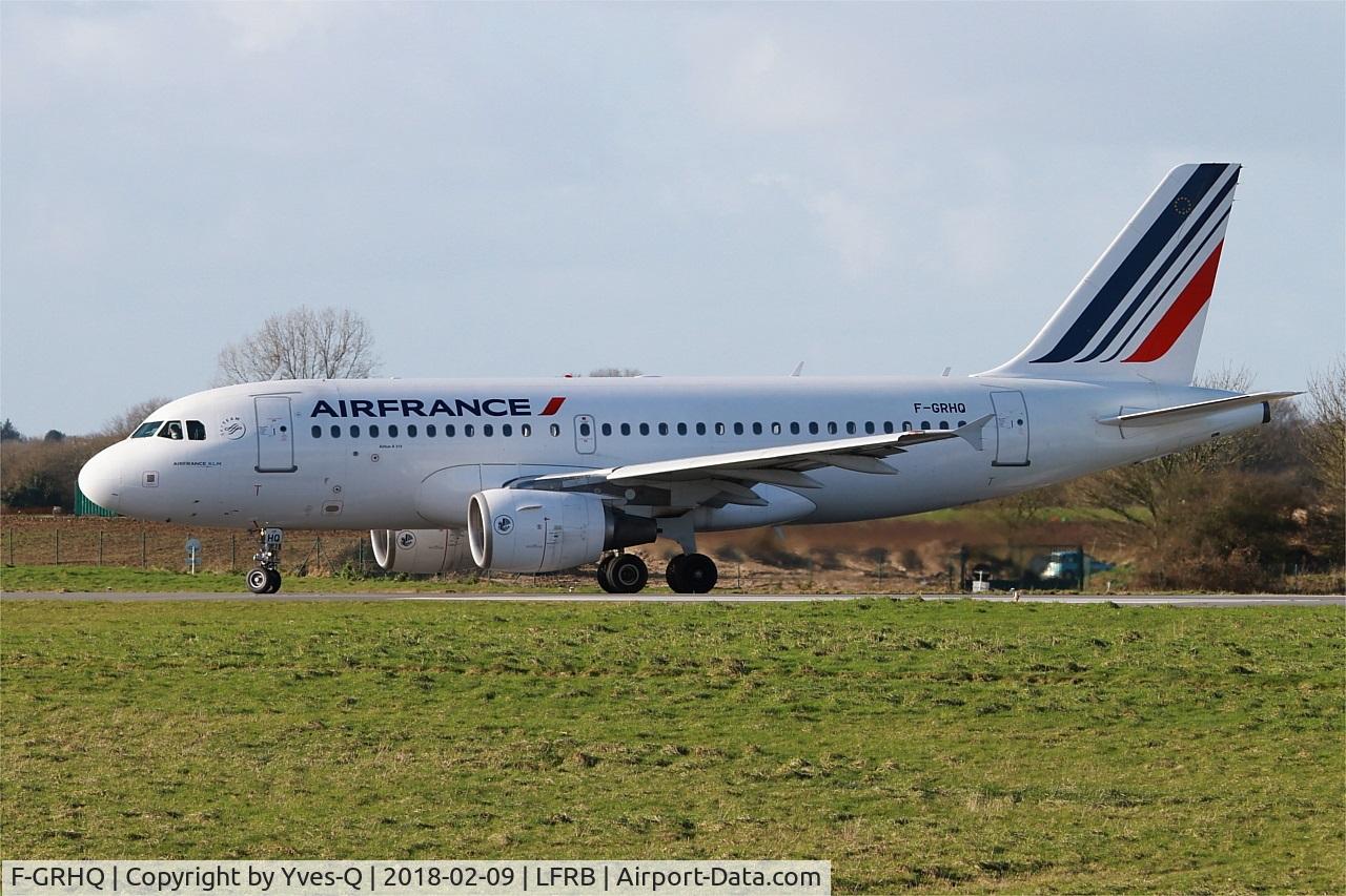 F-GRHQ, 2000 Airbus A319-111 C/N 1404, Airbus A319-111, U-Turn rwy 25L, Brest-Bretagne airport (LFRB-BES)