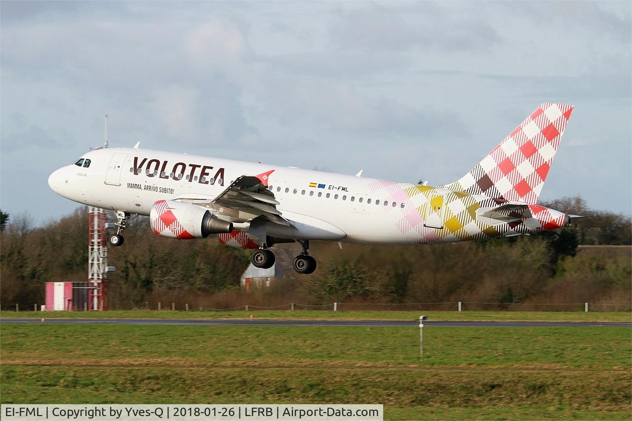 EI-FML, 2004 Airbus A319-111 C/N 2240, Airbus A319-111, Landing rwy 25L, Brest-Bretagne airport (LFRB-BES)