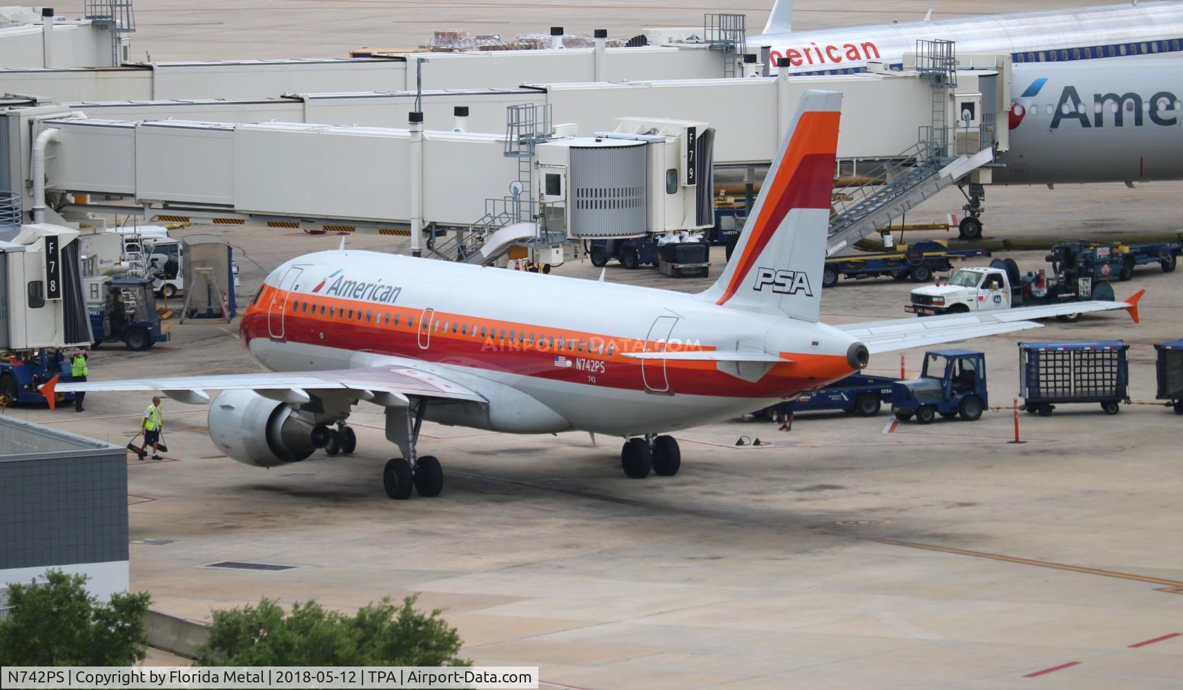 N742PS, 2000 Airbus A319-112 C/N 1275, PSA A319