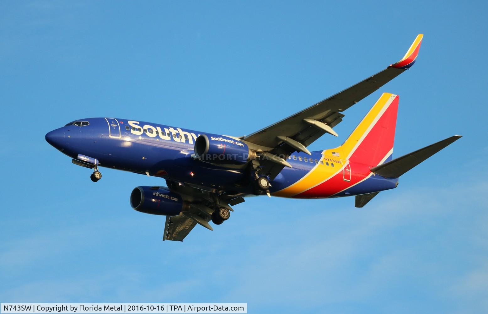 N743SW, 1998 Boeing 737-7H4 C/N 29279, Southwest