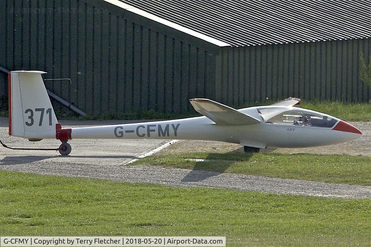 G-CFMY, 1988 Rolladen-Schneider LS-7 C/N 7004, At Great Hucklow
