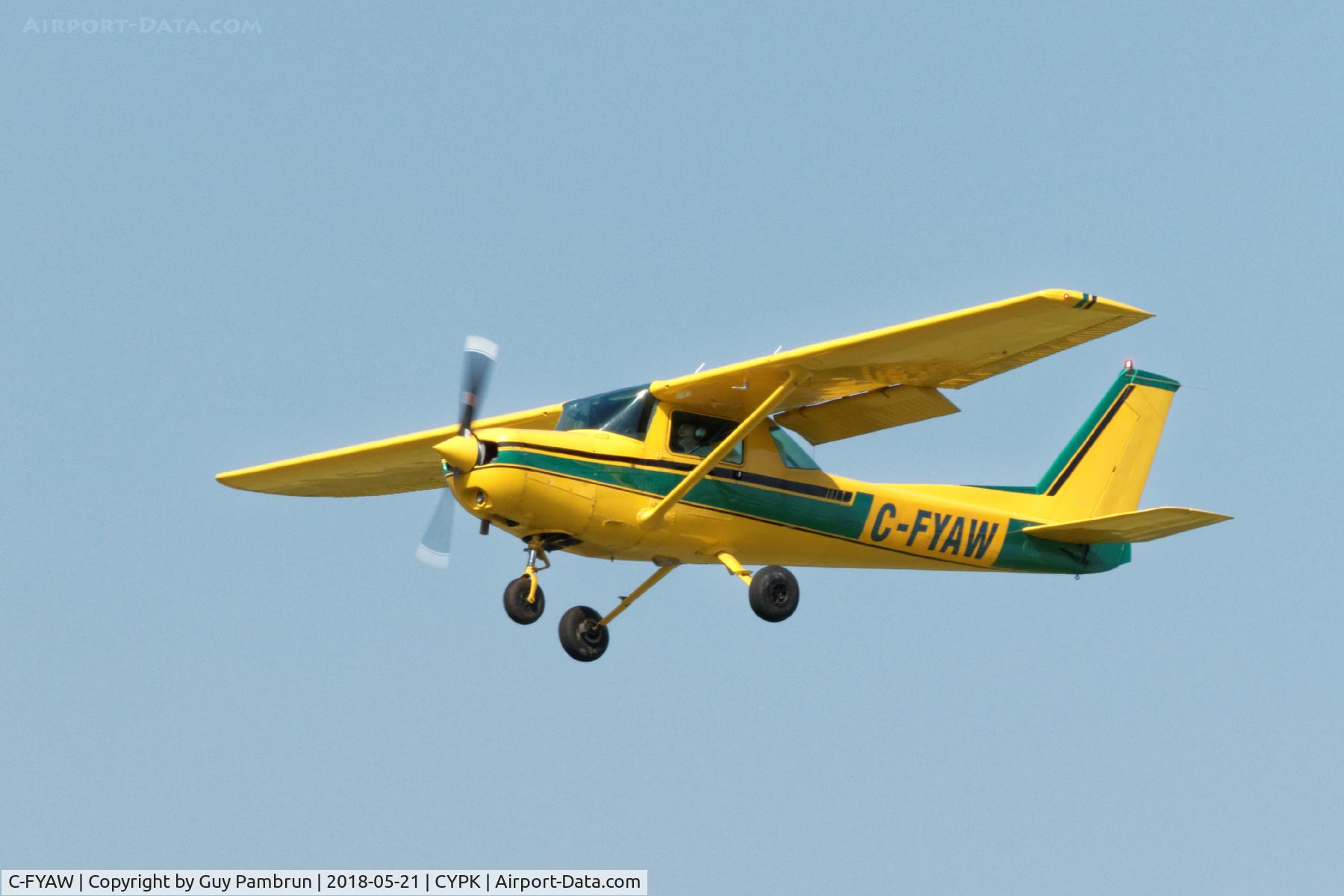 C-FYAW, 1978 Cessna 152 C/N 15281686, Landing