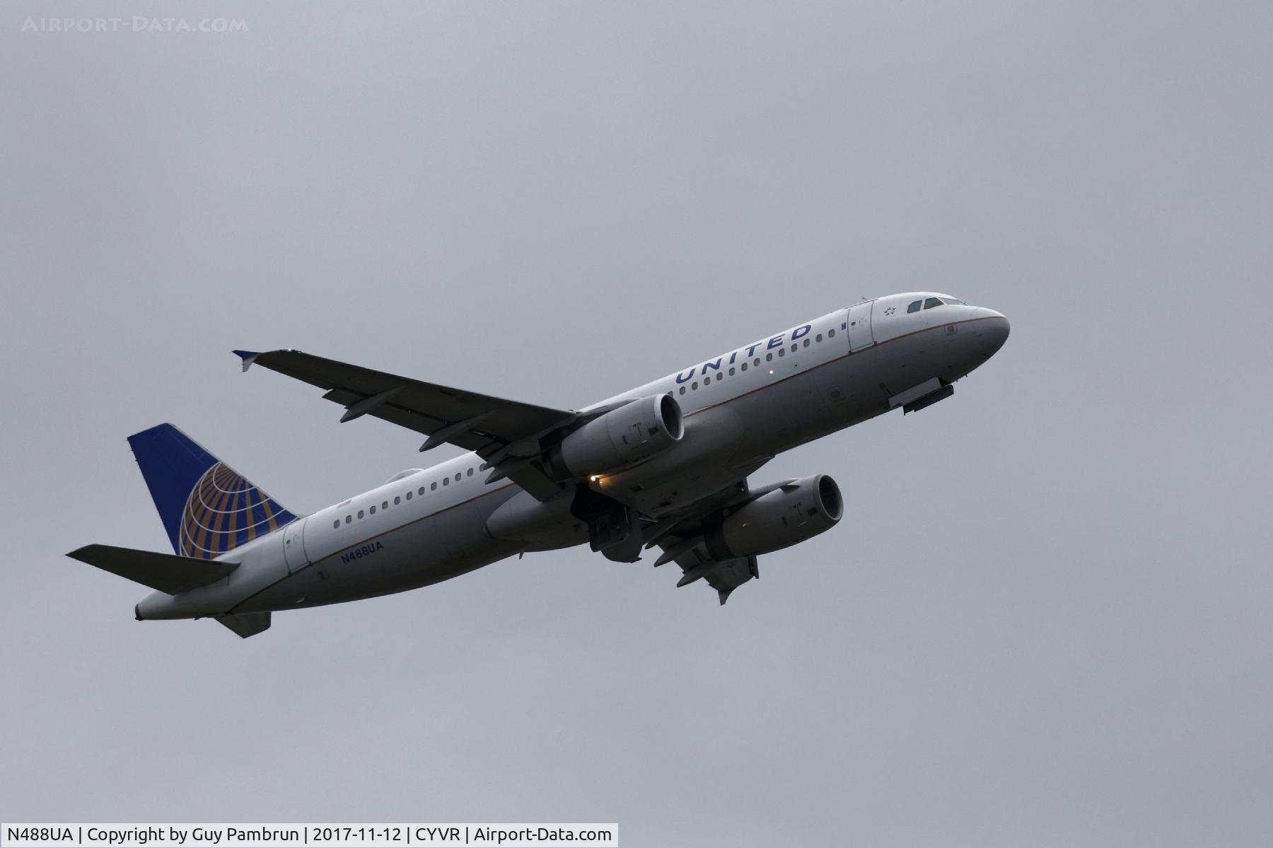 N488UA, 2001 Airbus A320-232 C/N 1680, Departing