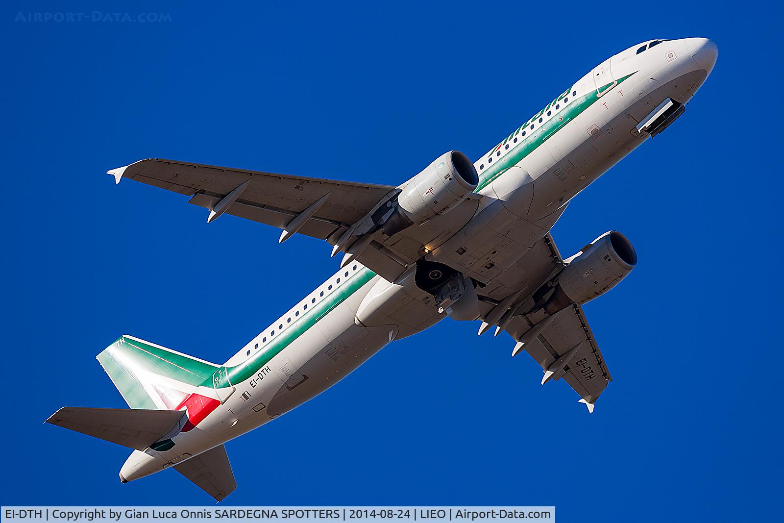 EI-DTH, 2009 Airbus A320-216 C/N 3956, TAKE OFF