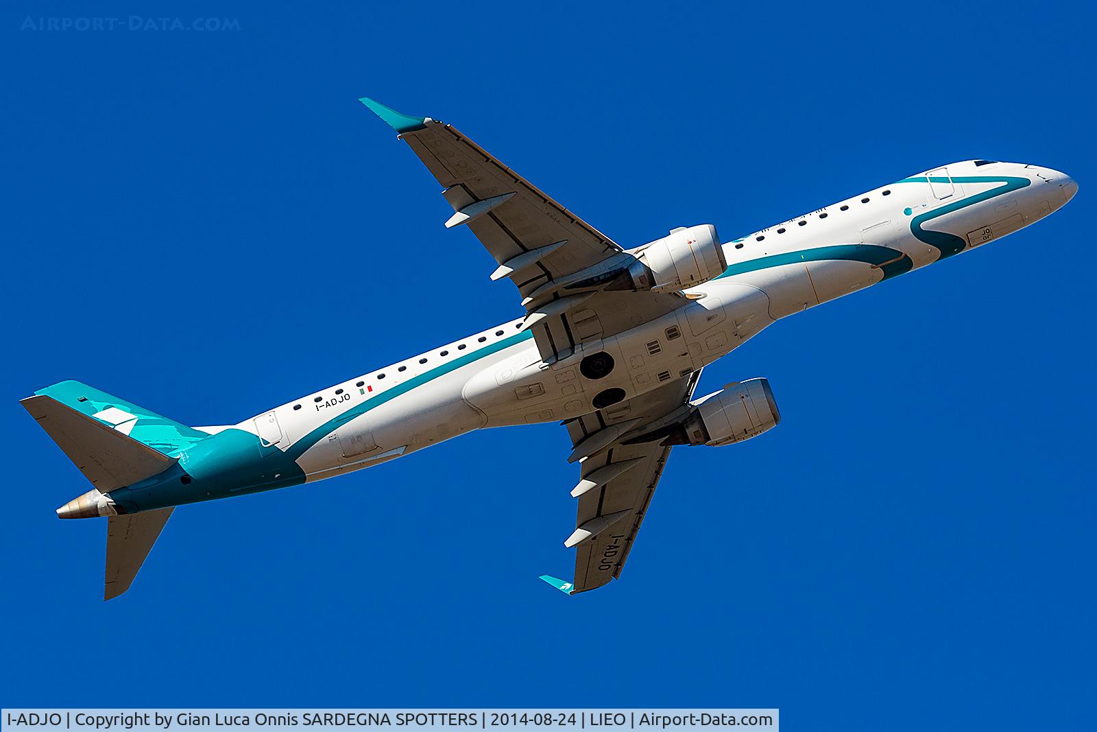 I-ADJO, 2009 Embraer 195LR (ERJ-190-200LR) C/N 19000280, TAKE OFF