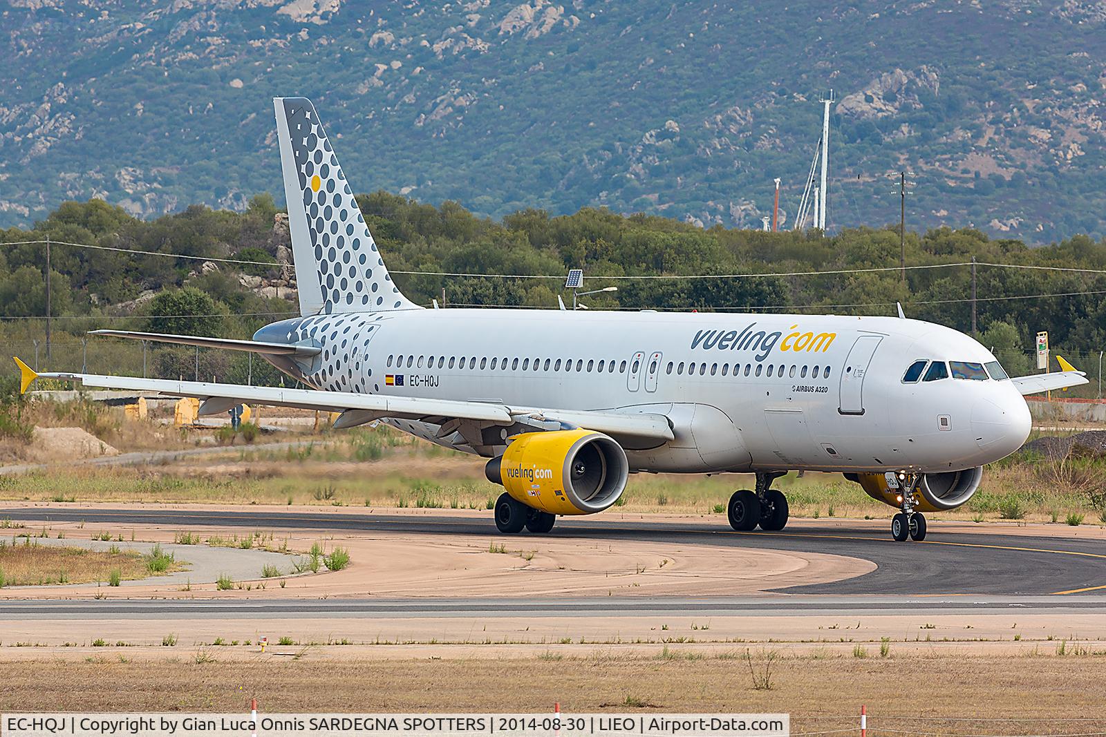 EC-HQJ, 2001 Airbus A320-214 C/N 1430, TAKEOFF 23