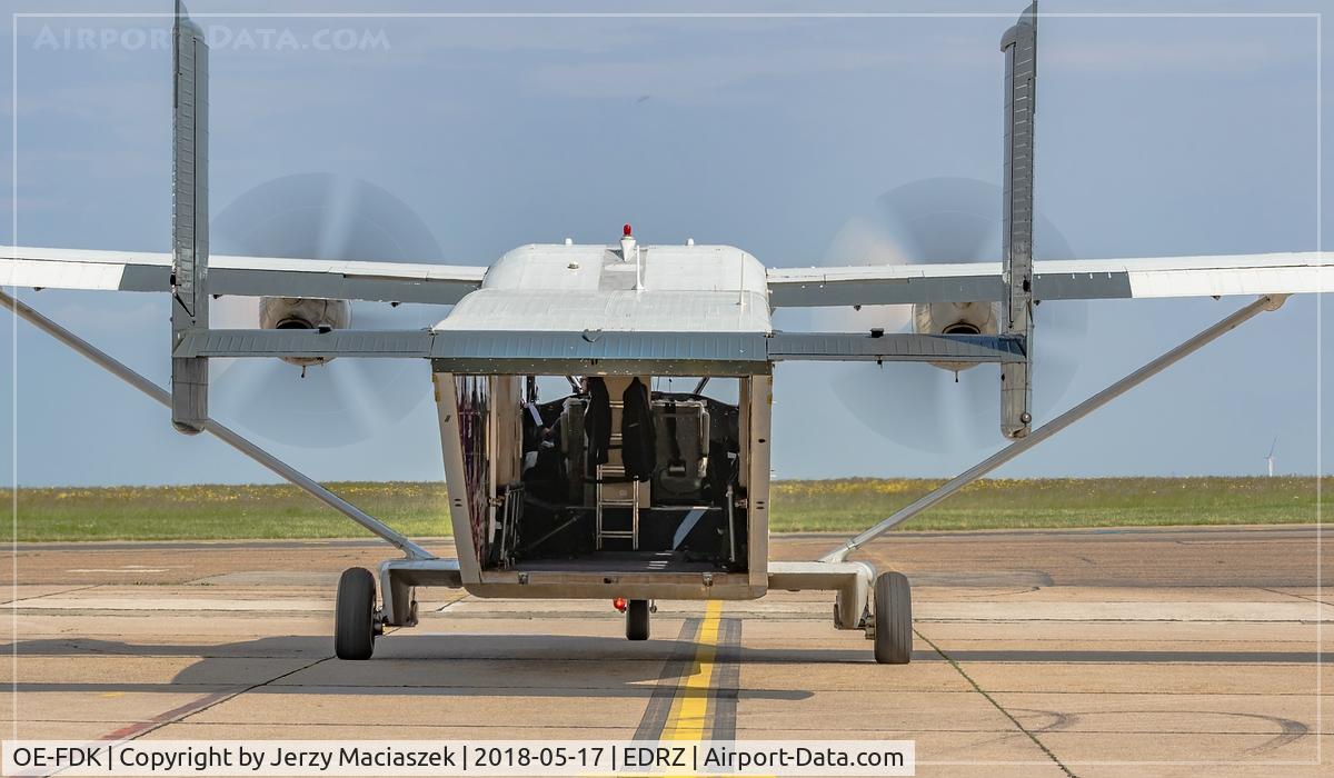 OE-FDK, 1972 Short SC-7 Skyvan 3A-100 C/N SH.1901, 1972 Short SC-7 Skyvan S3