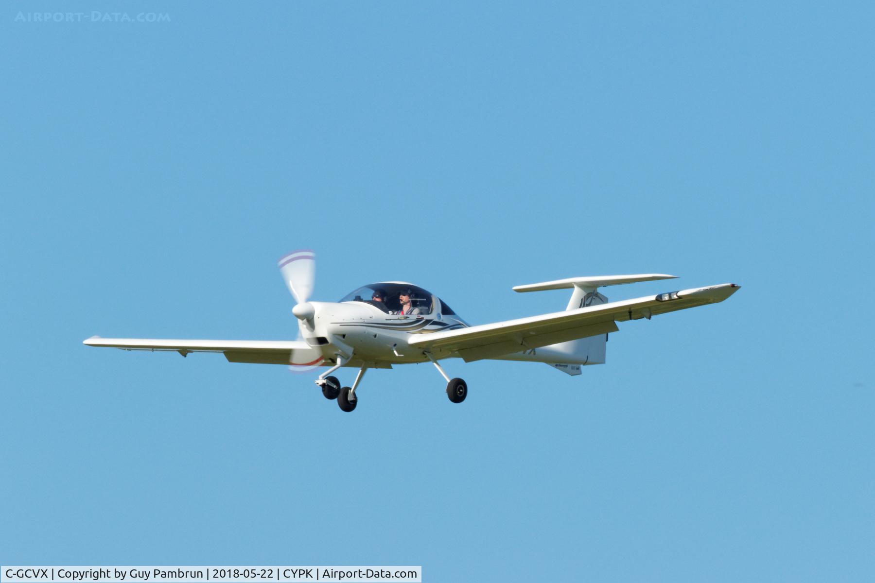 C-GCVX, 1997 Diamond DA-20A-1 Katana C/N 10296, Landing